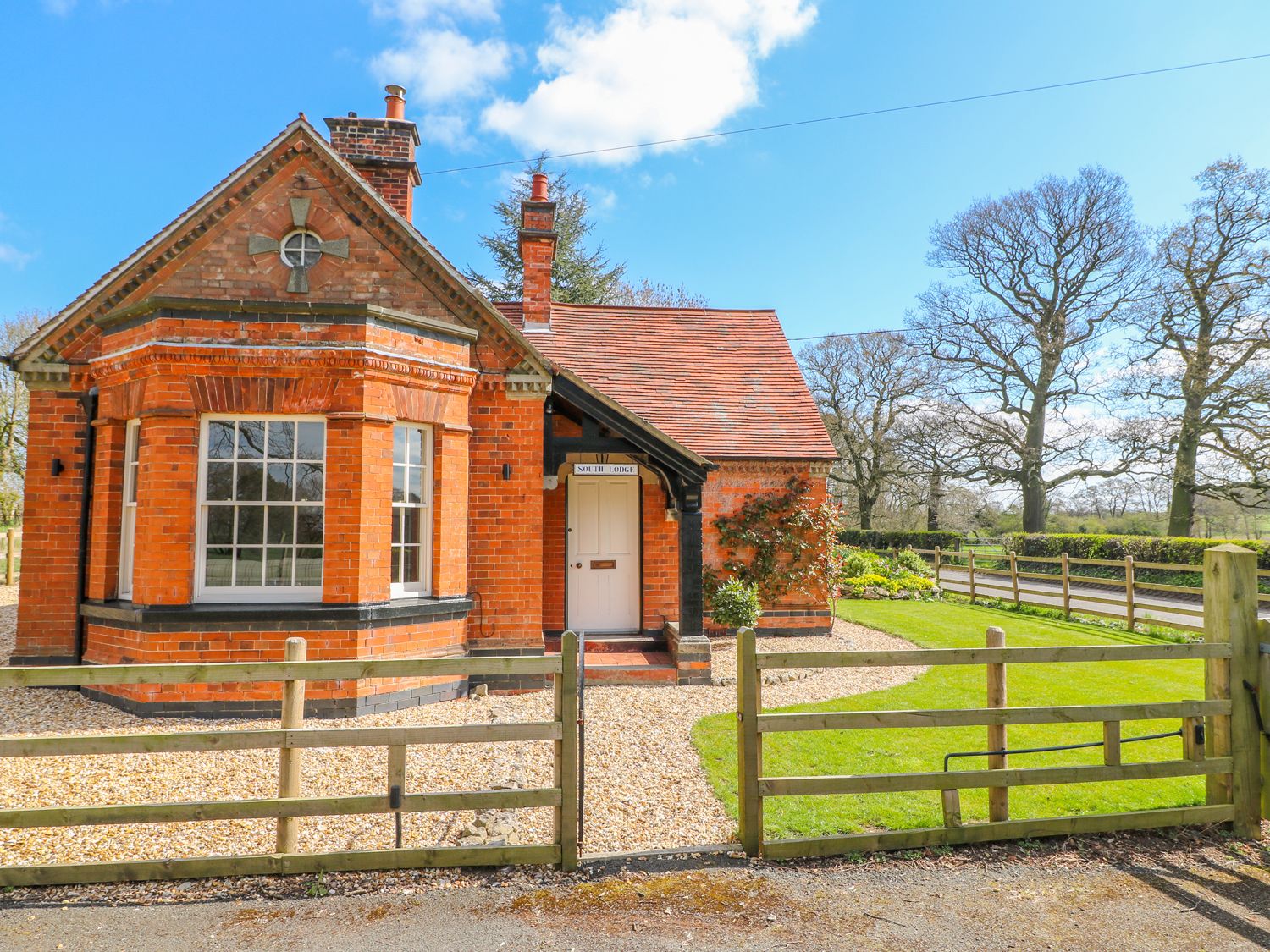 South Lodge Longford Hall Farm Holiday Cottages Milldale