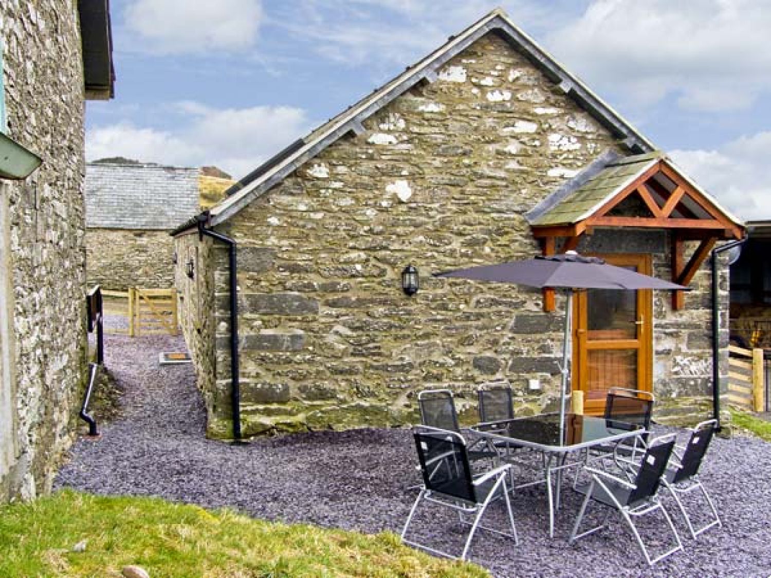 Ty Isaf Penrhyddion Cwm Penmachno Alpha Holiday Lettings