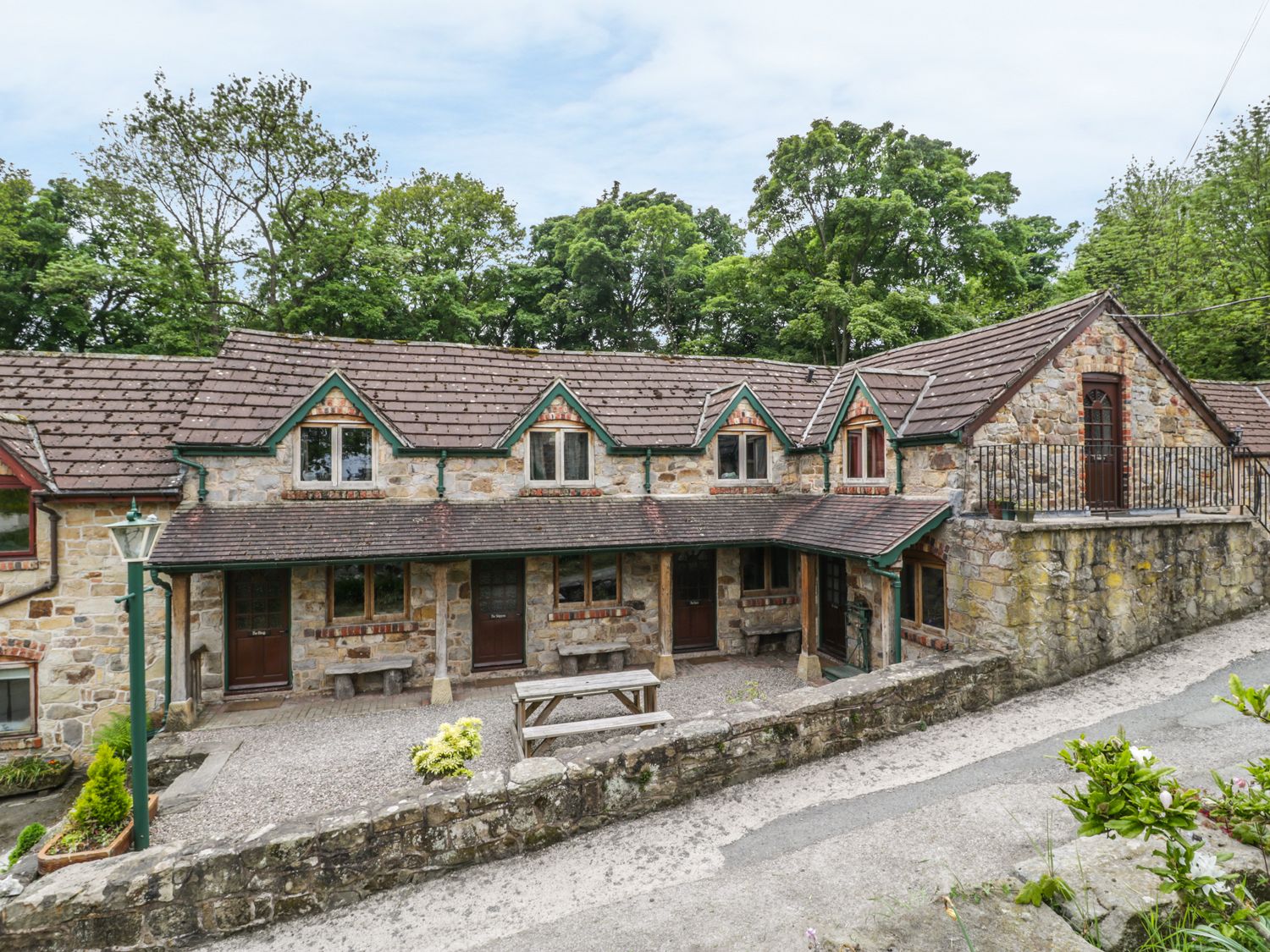 The Barn Llanarmon Dyffryn Ceiriog Alpha Holiday Lettings