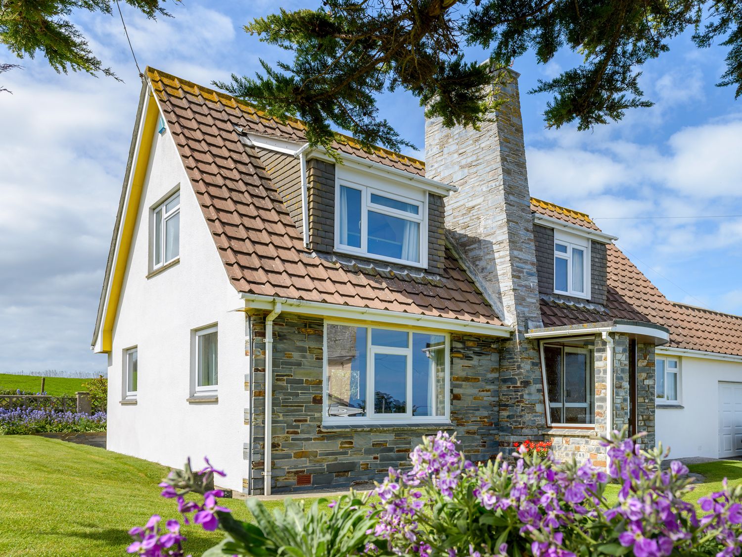 Sharmalyn House Harlyn Bay Alpha Holiday Lettings