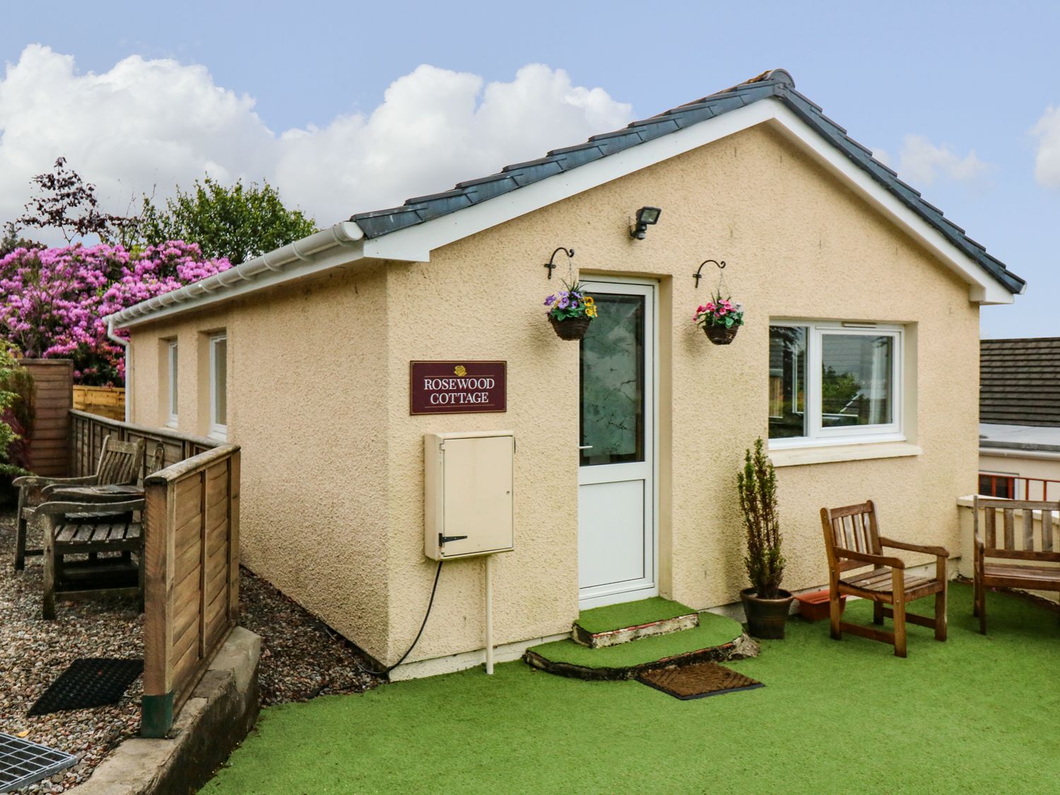 Rosewood Cottage, Banavie, Scotland Alpha Holiday Lettings
