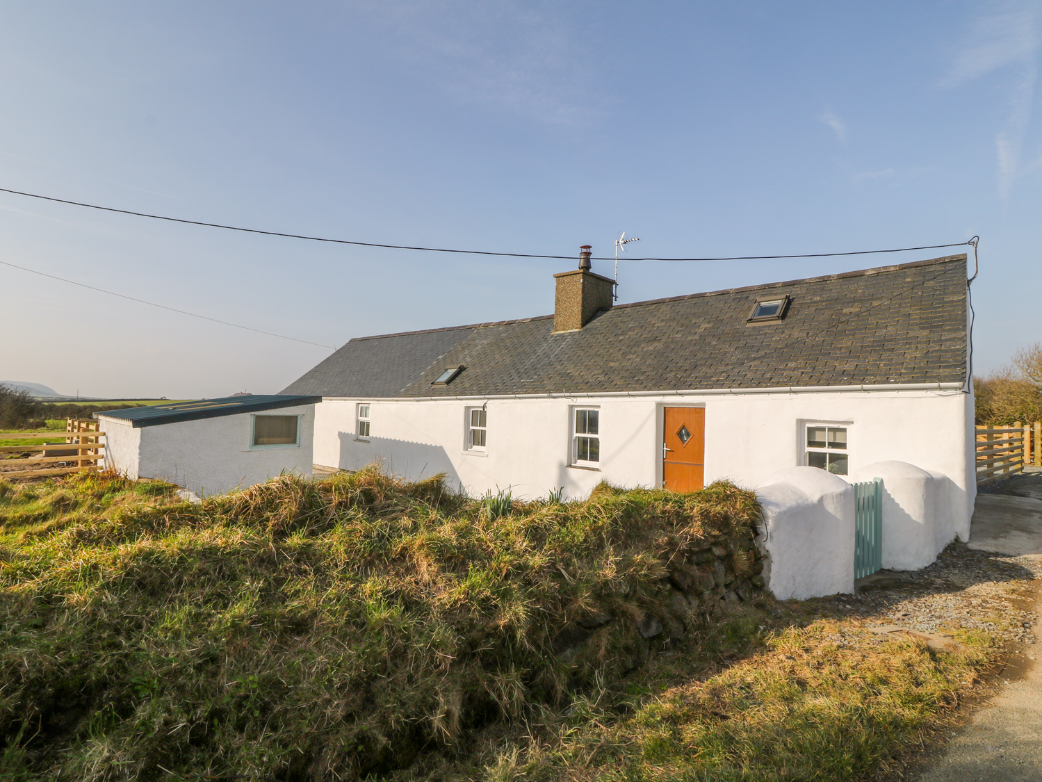 Ty'n Lon Bodferin, North Wales