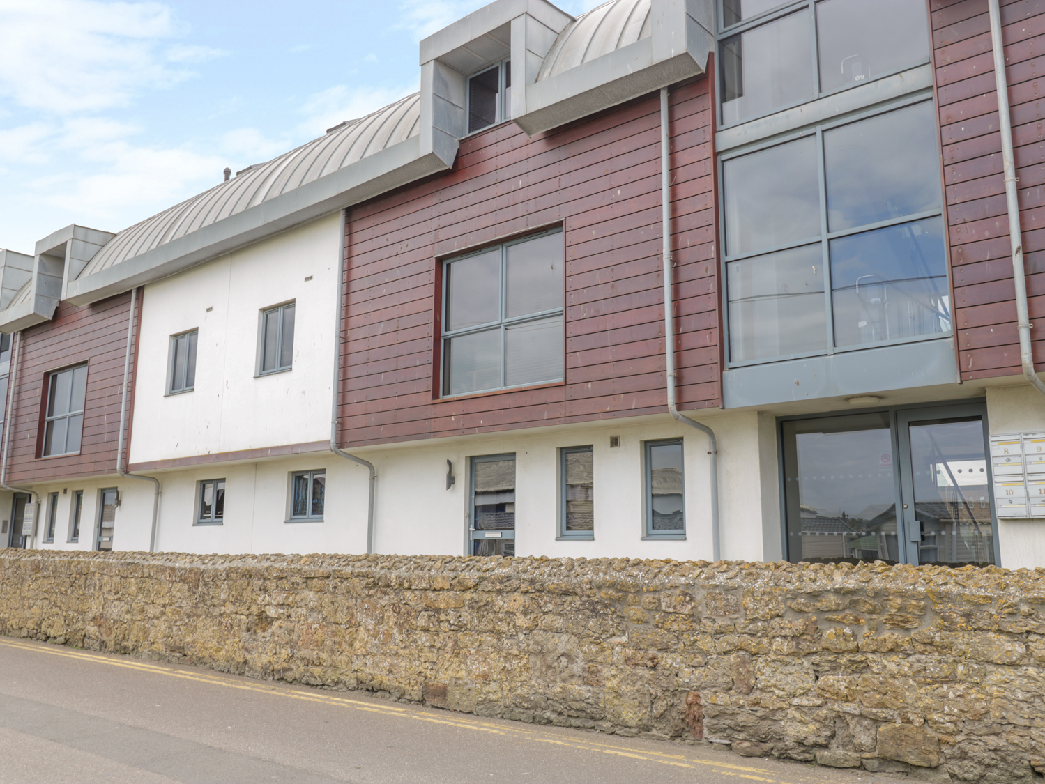 Apartment 7 Dog Friendly Holiday Cottage in West Bay