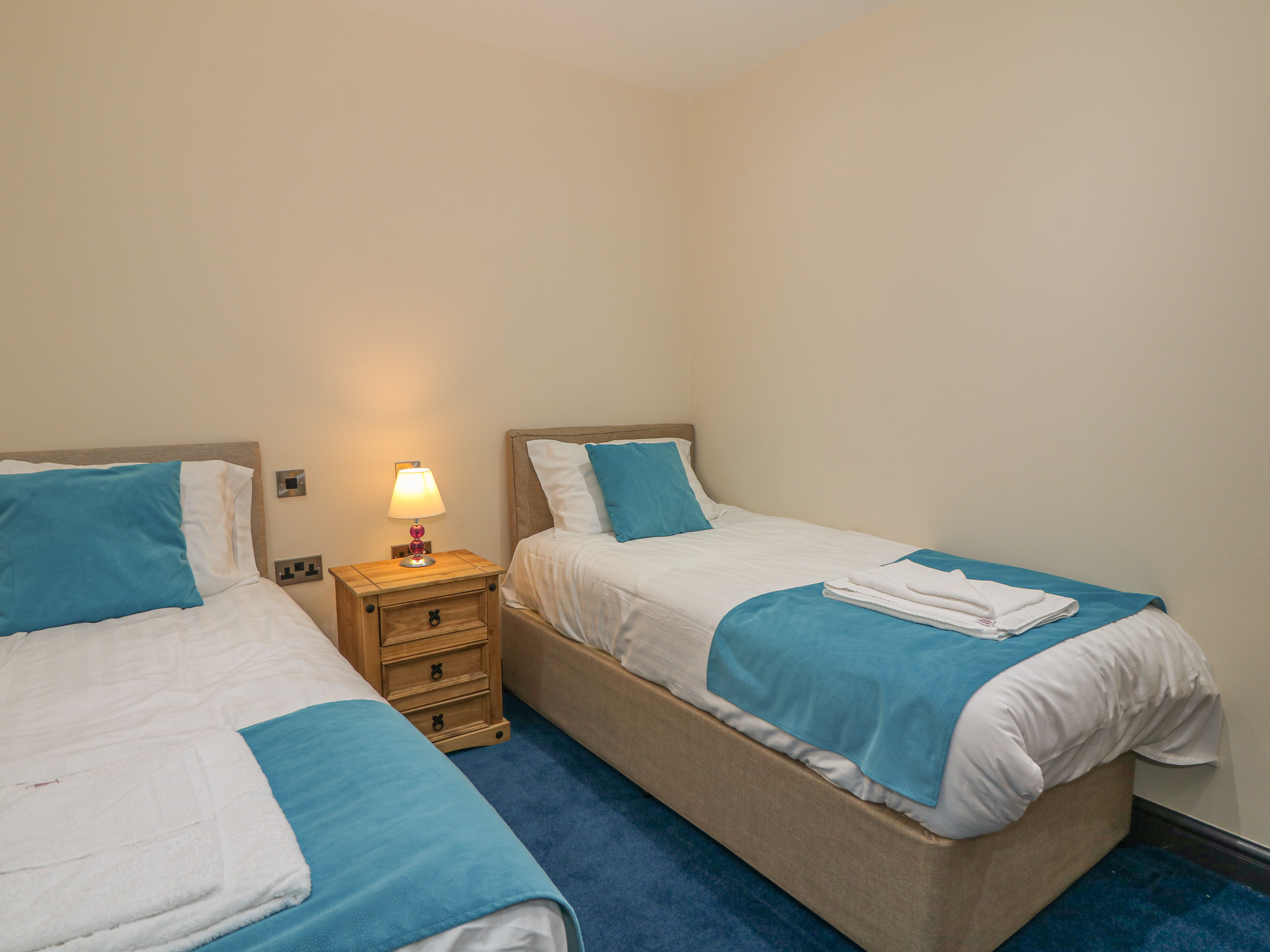 Snowdon Lodge, Barmouth Dog Friendly Holiday Cottage in Snowdonia and