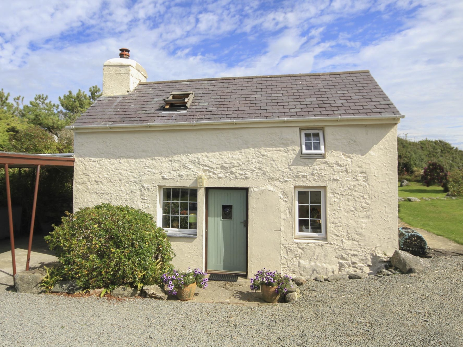 dog friendly cottages anglesey