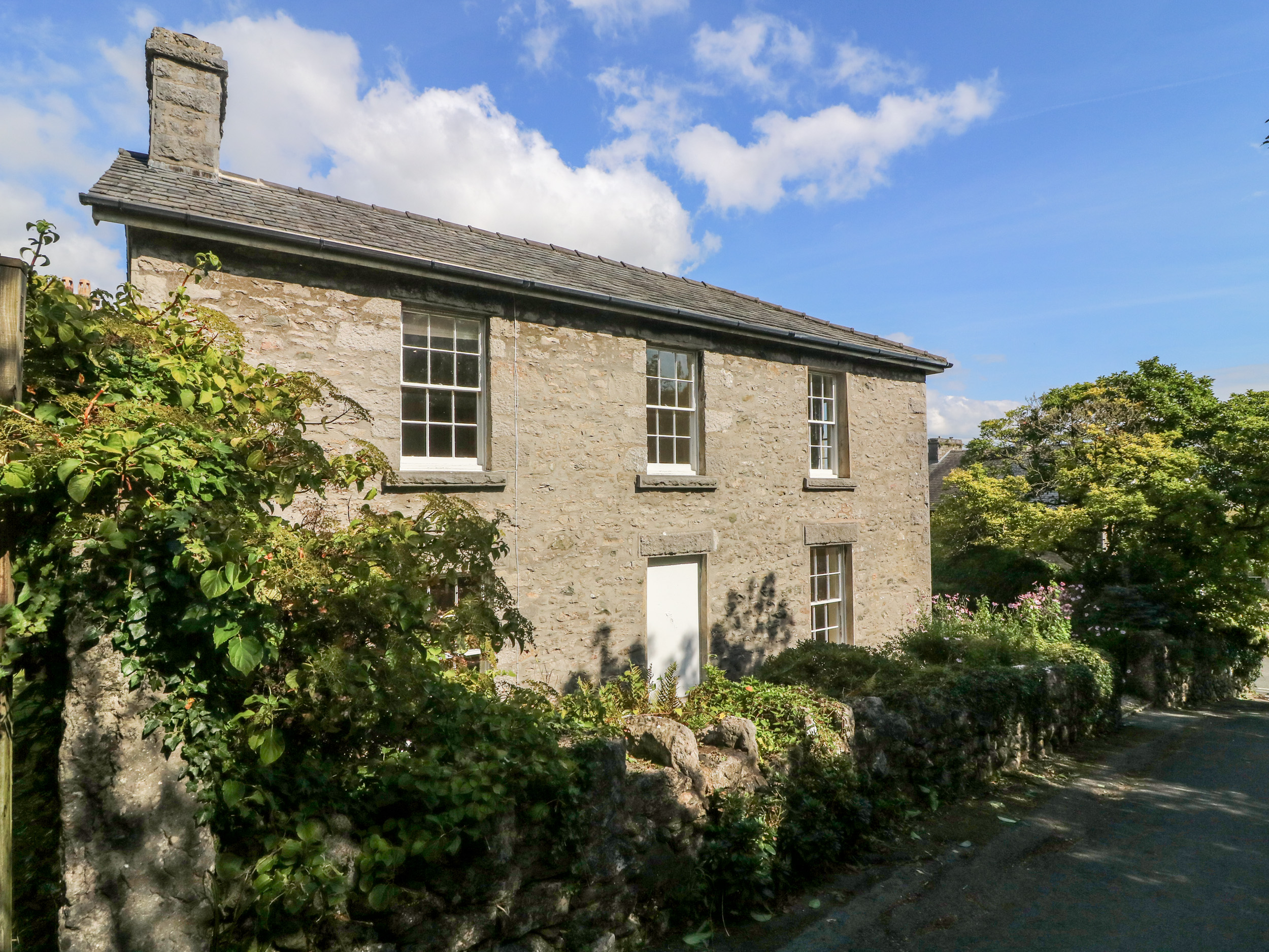 Westmorland Cottage Dog Friendly Holiday Cottage in