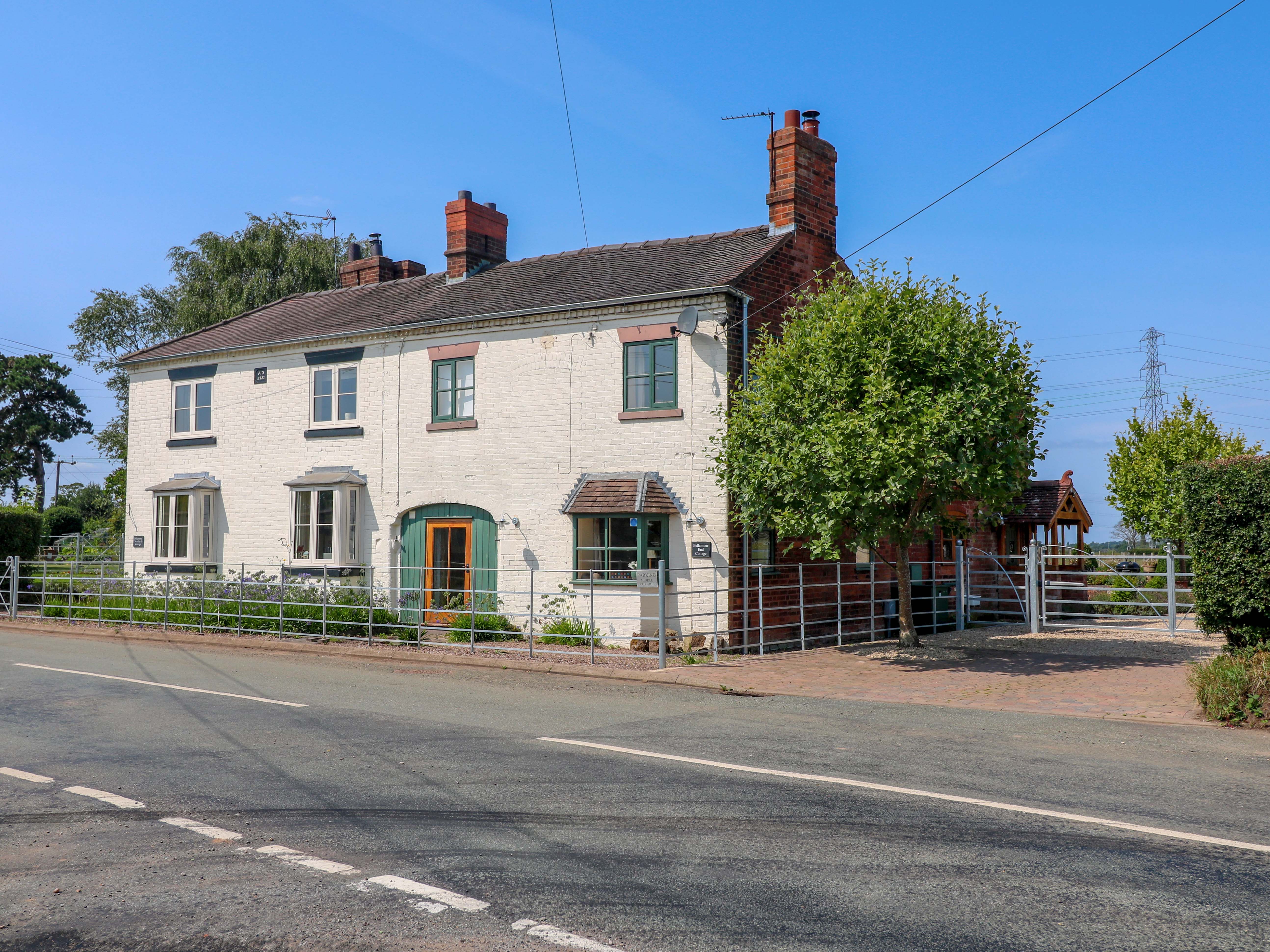 3 bedroom Cottage for rent in Cannock Chase