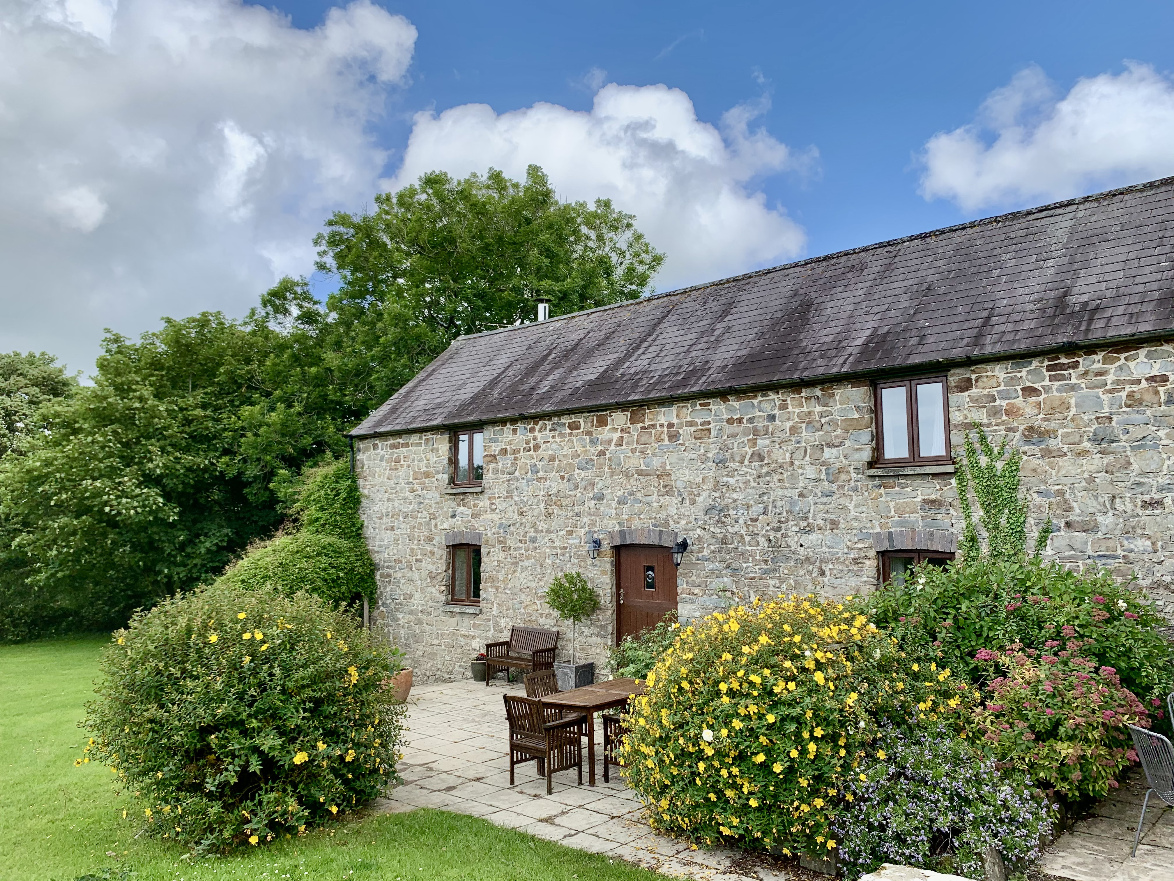 3 bedroom Cottage for rent in Newport