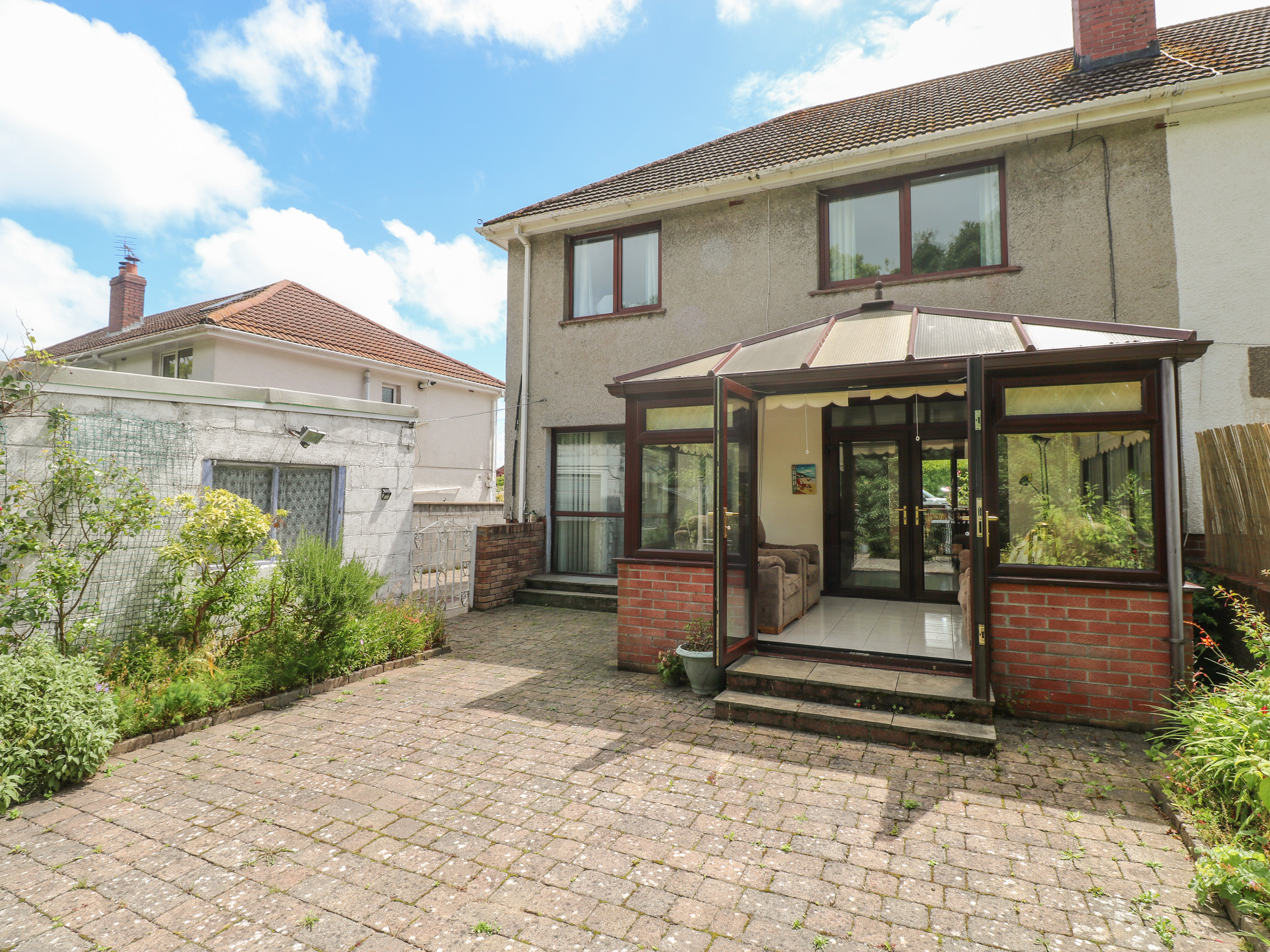 Brookvale Road, The Mumbles Dog Friendly Holiday Cottage in Pembrokeshire and the South