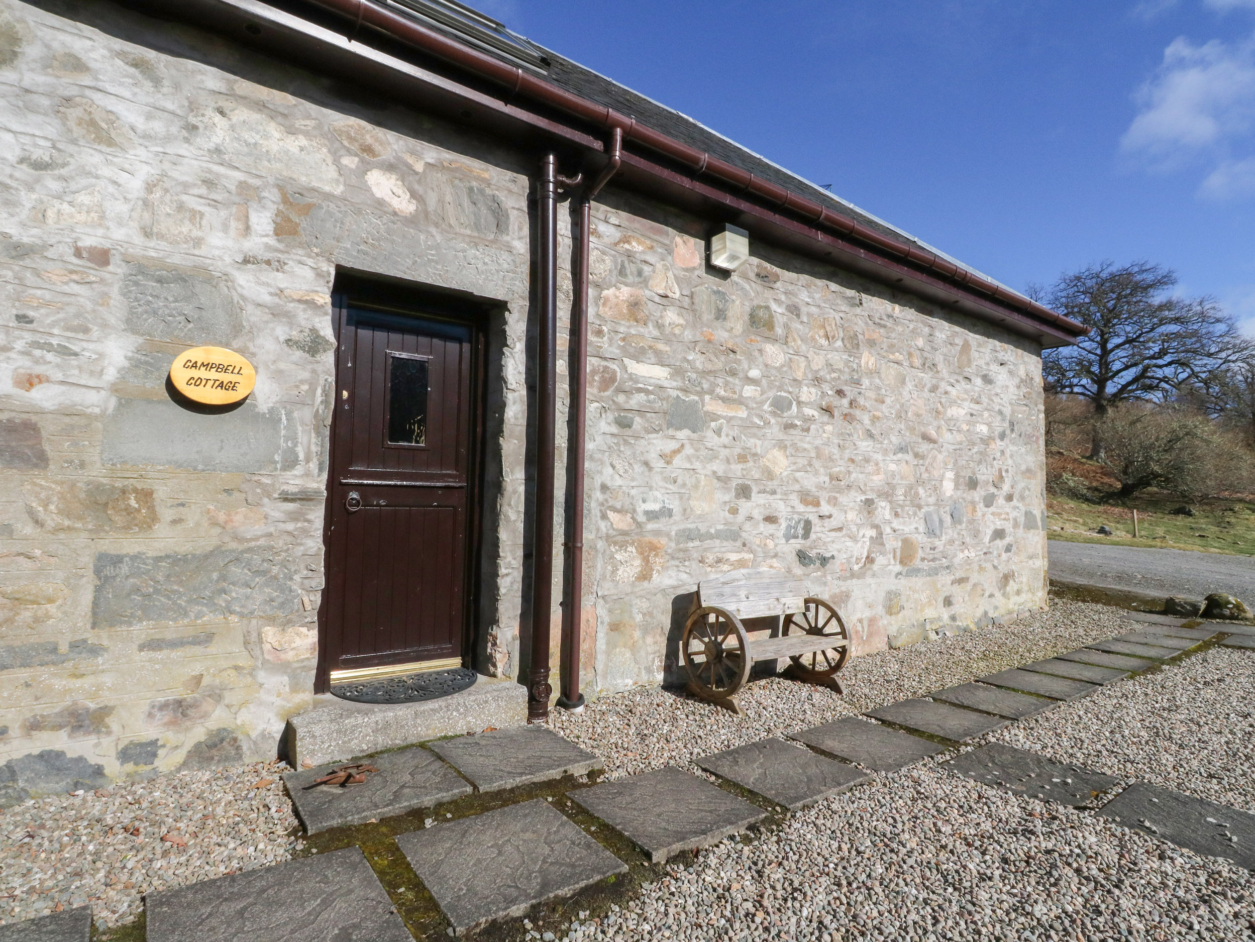 Dog Friendly Holiday Cottages in Perthshire, Angus and Fife Pet