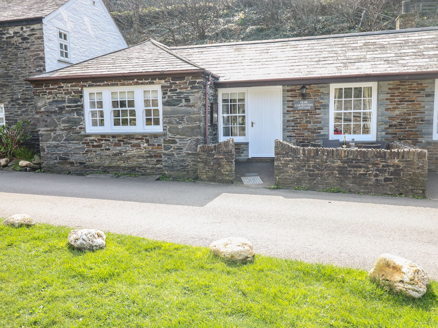 2 bedroom Cottage for rent in Tintagel