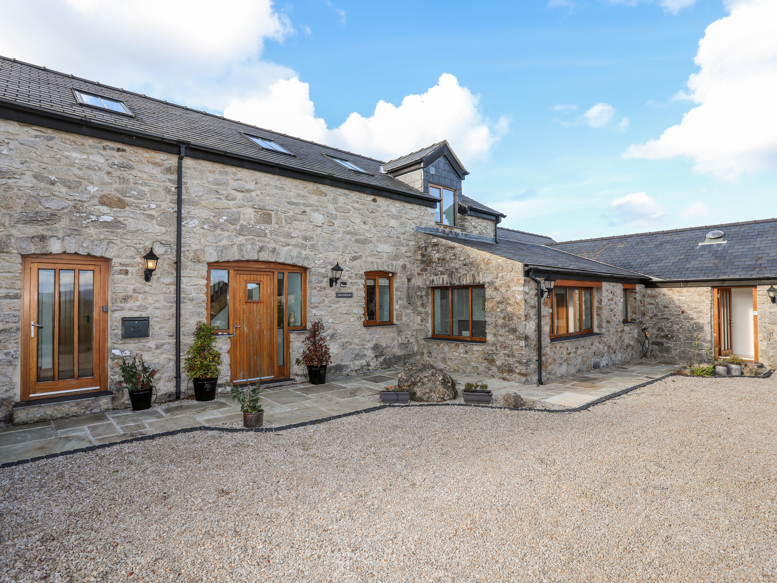Gwelfor Barn Dog Friendly Holiday Cottage in Llangoed Snowdonia and North Wales Wales