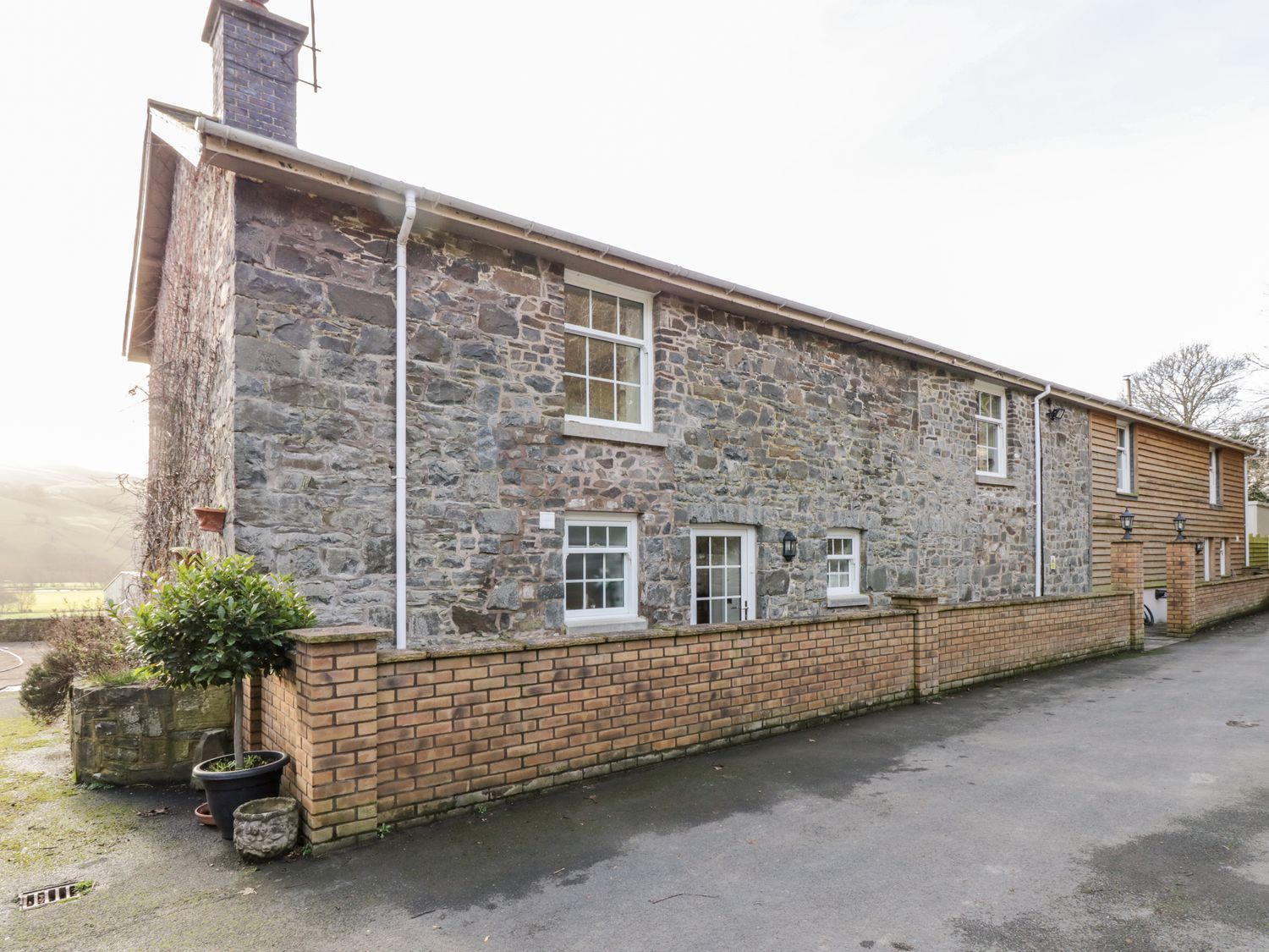 Old Rectory East, Aberhafesp