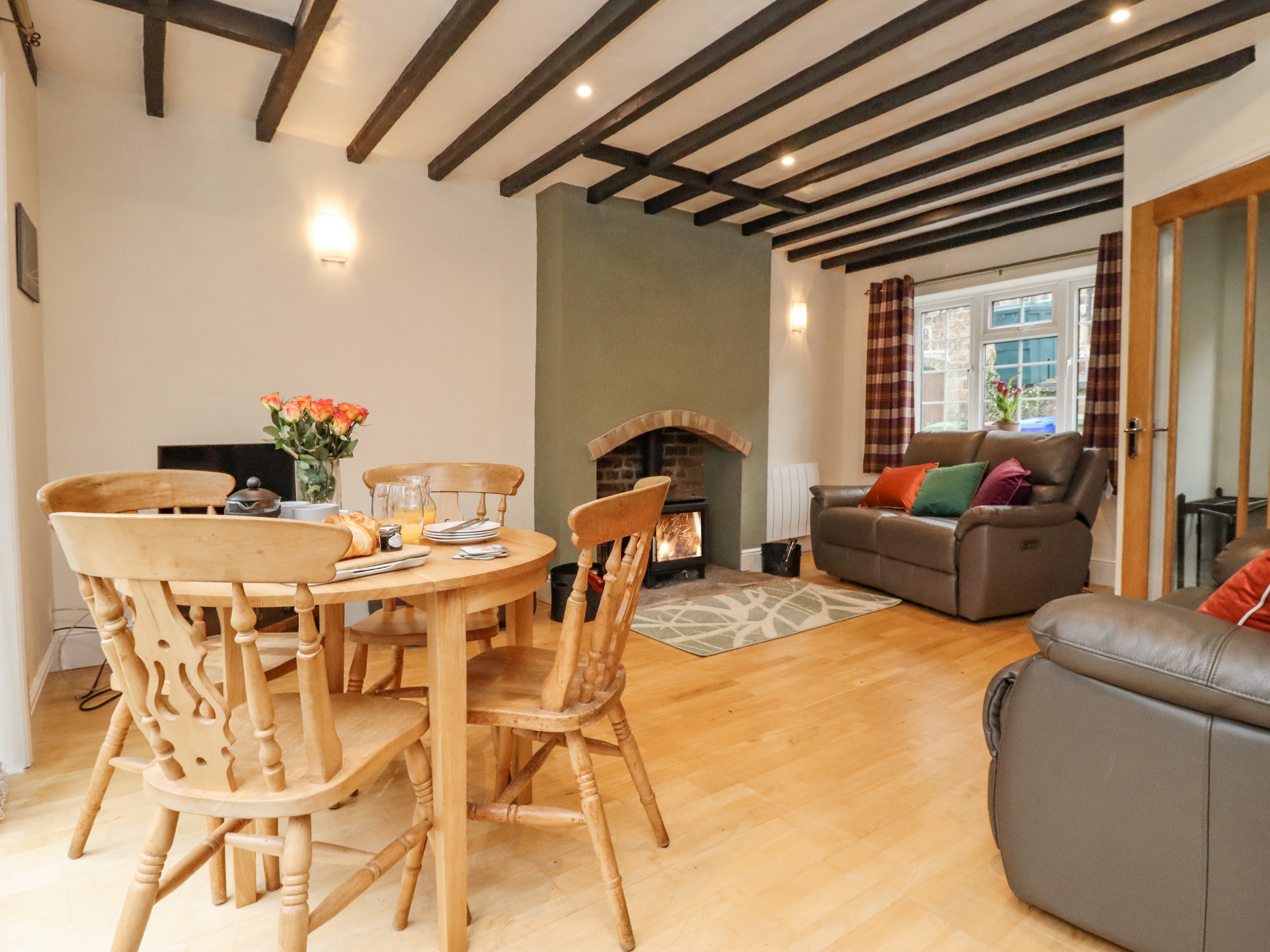 2 bedroom Cottage for rent in Abergavenny