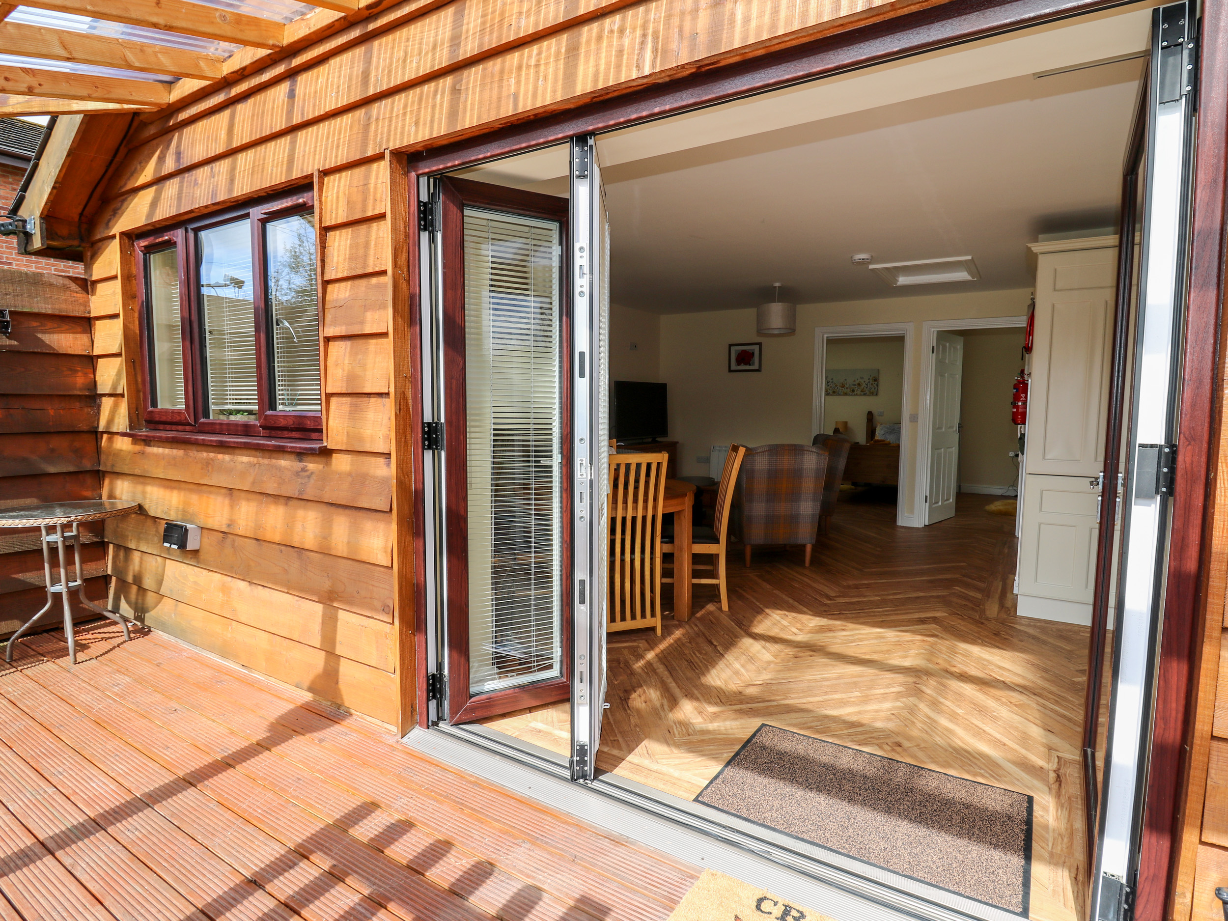 Varley Villa, Newtown Dog Friendly Holiday Cottage in Mid Wales