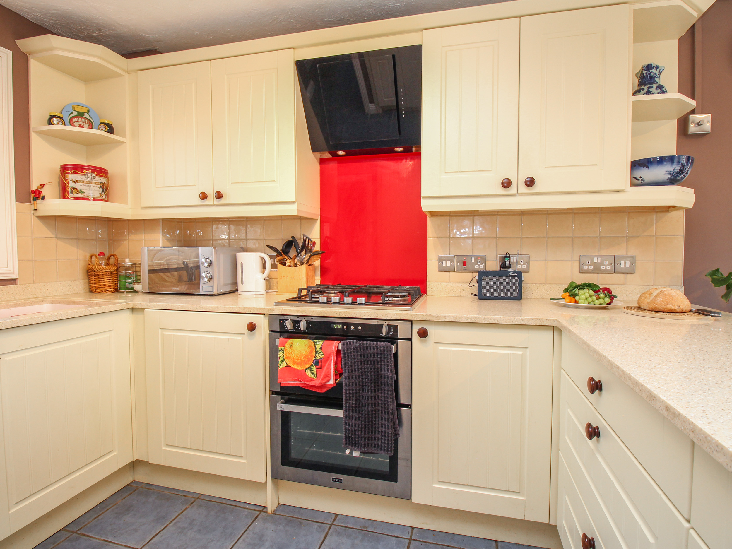 The Roddy House Dog Friendly Holiday Cottage in West Bay Dorset and