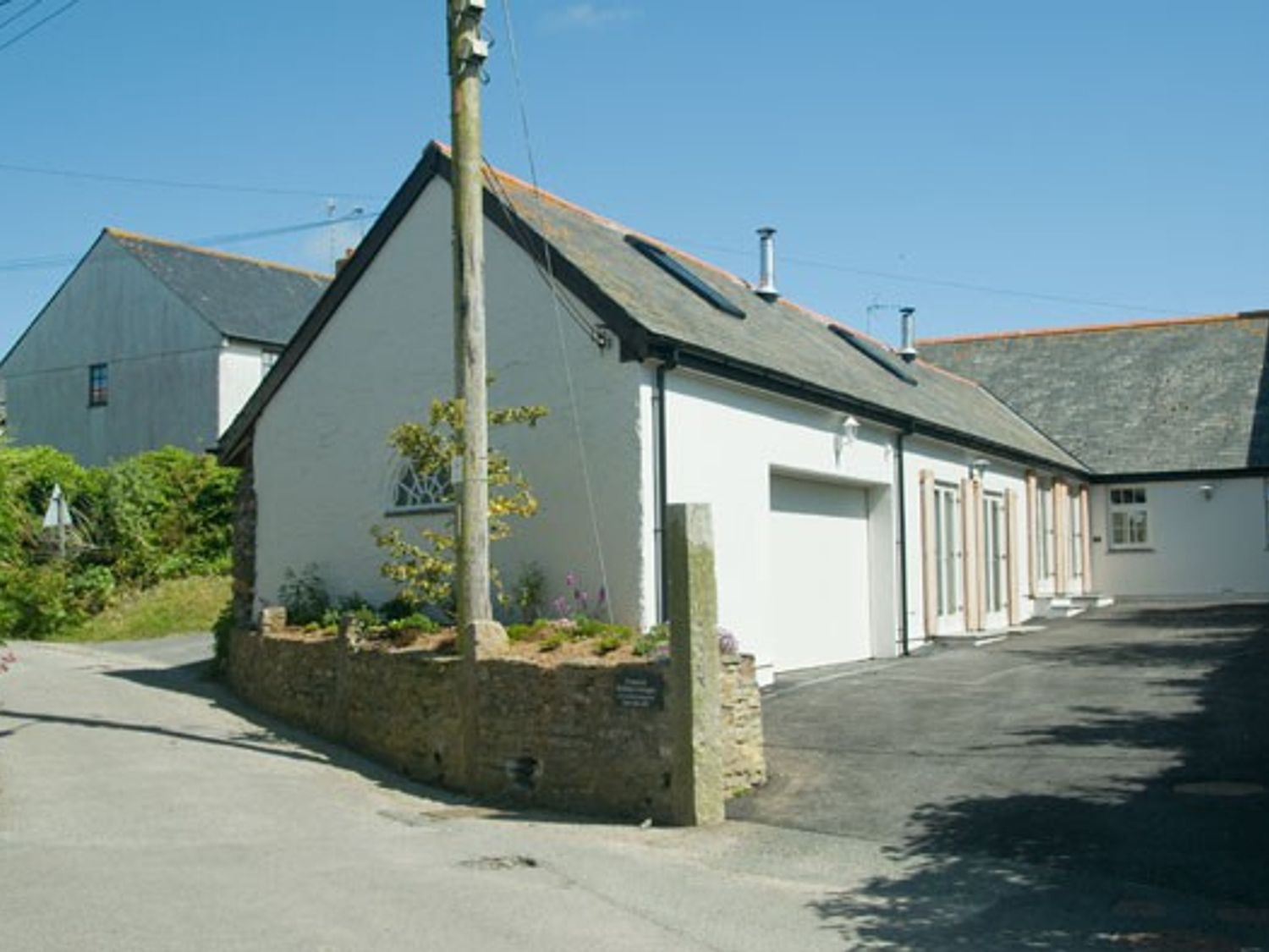 No 3 The Hinges Dog Friendly Holiday Cottage in Crantock