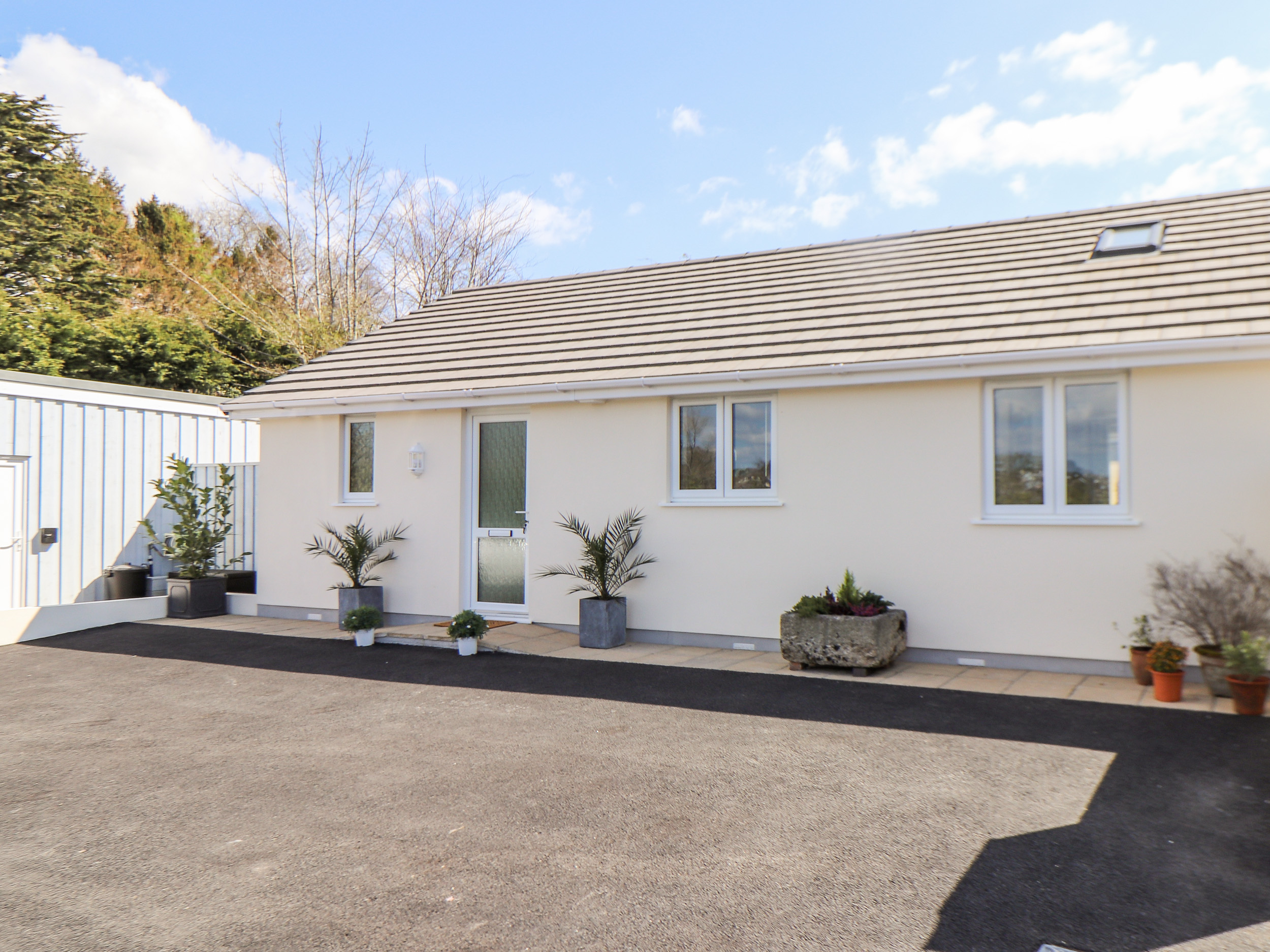 2 bedroom Cottage for rent in St Austell