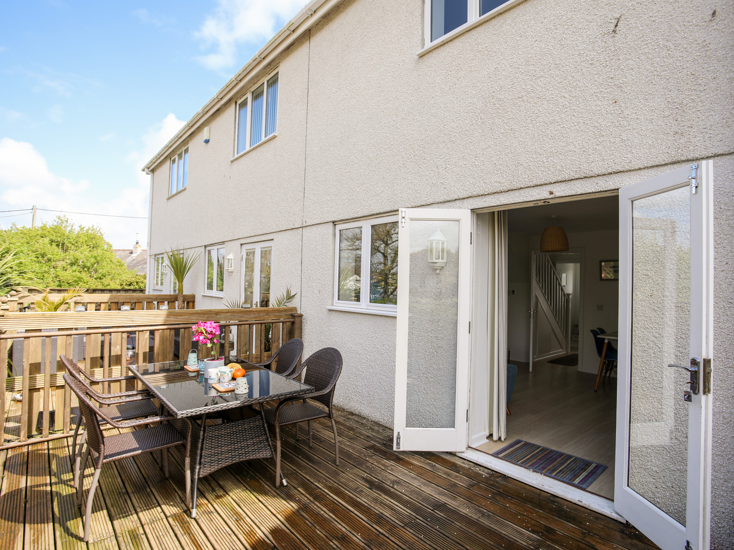 Gwel Yr Afon Dog Friendly Holiday Cottage in Moelfre Anglesey Wales