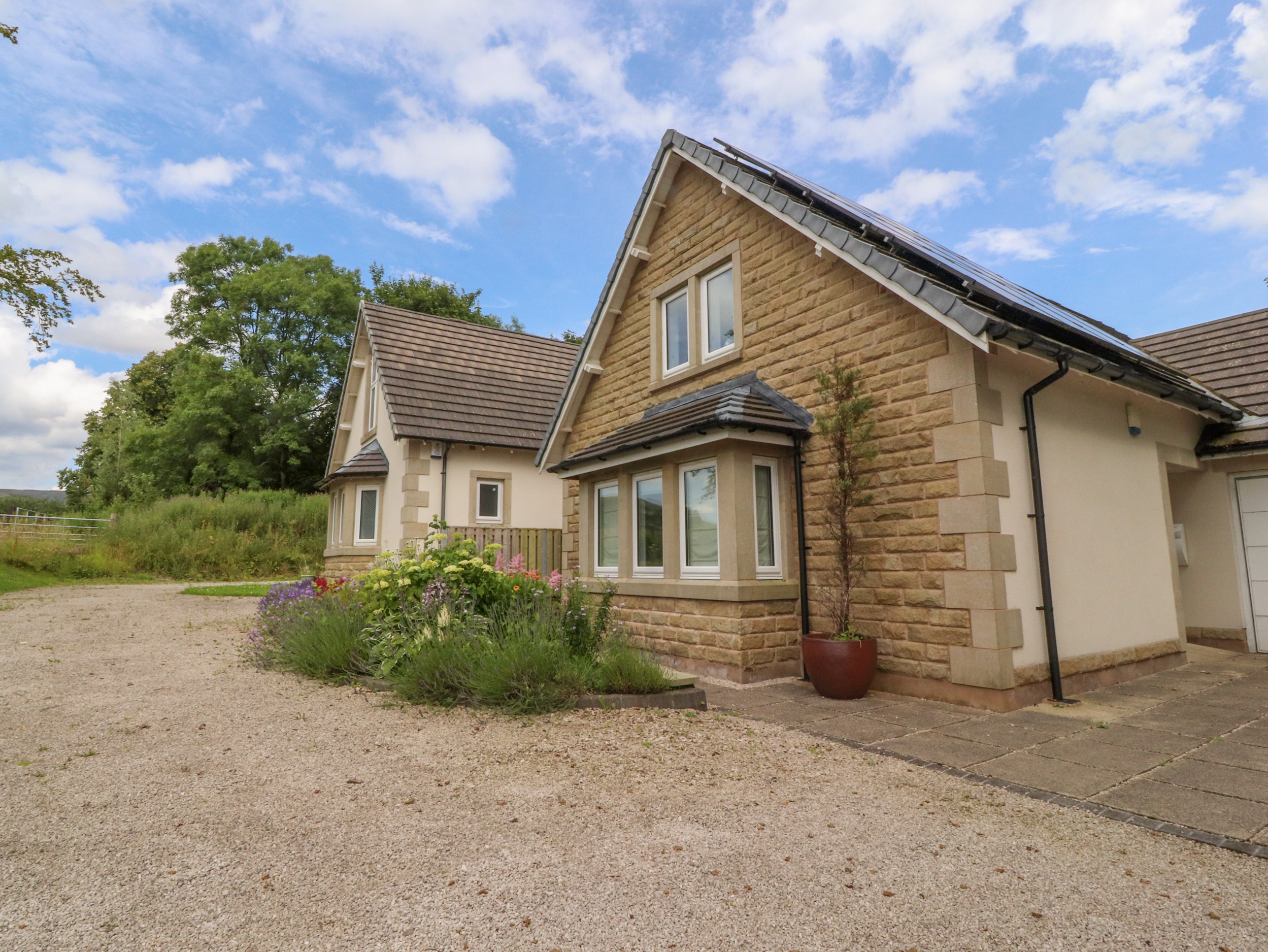 3 bedroom Cottage for rent in Chipping