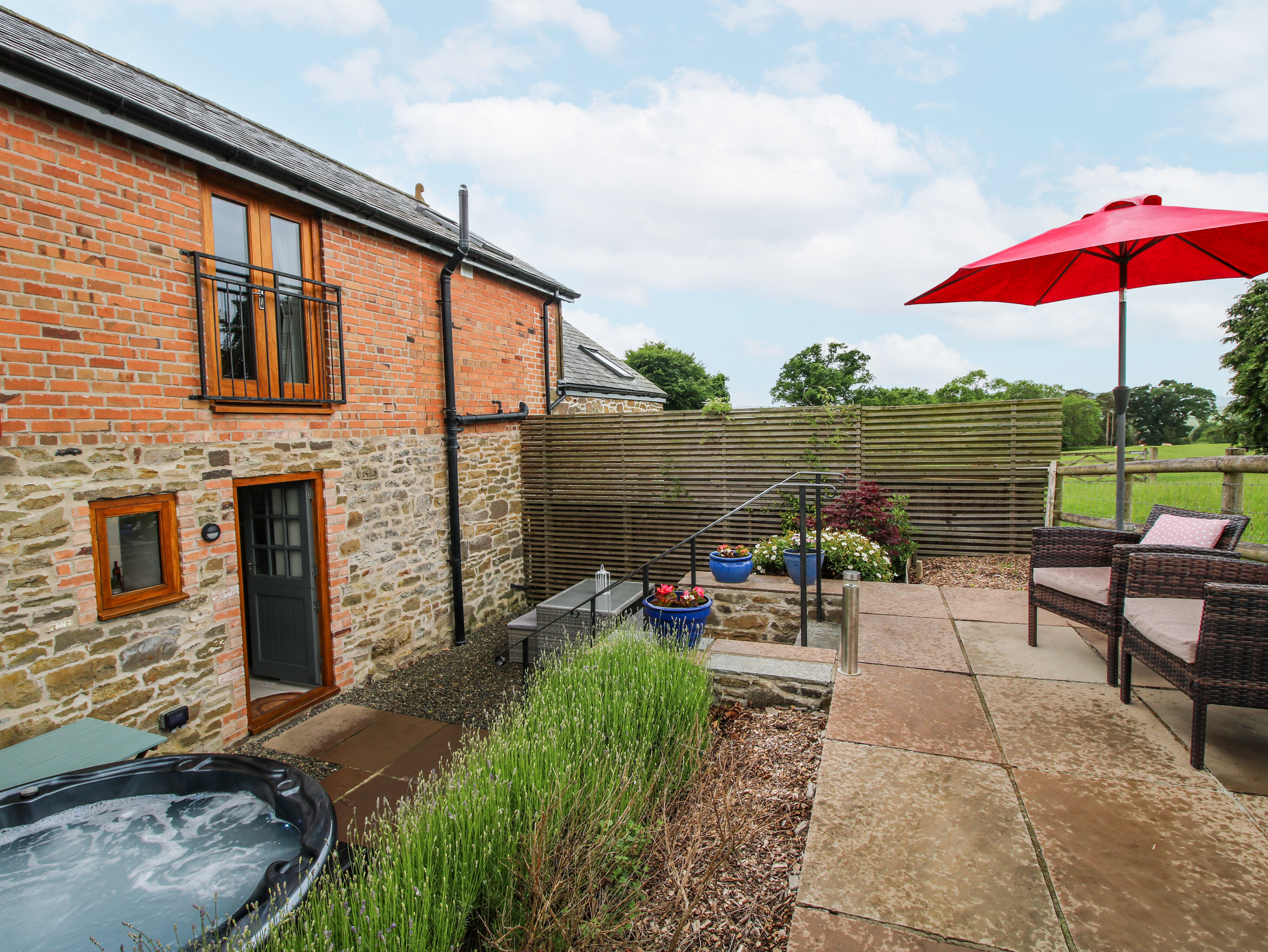 Meadow Barn, Aston On Clun