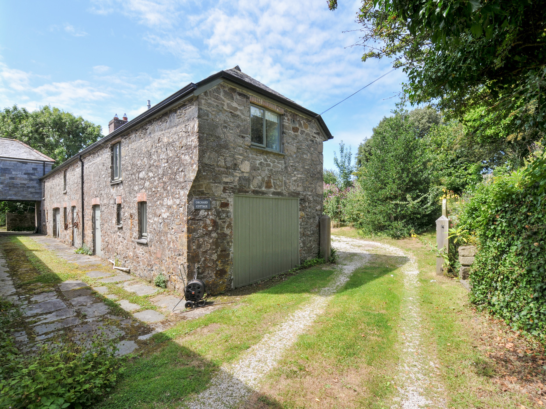 3 bedroom Cottage for rent in Trelights