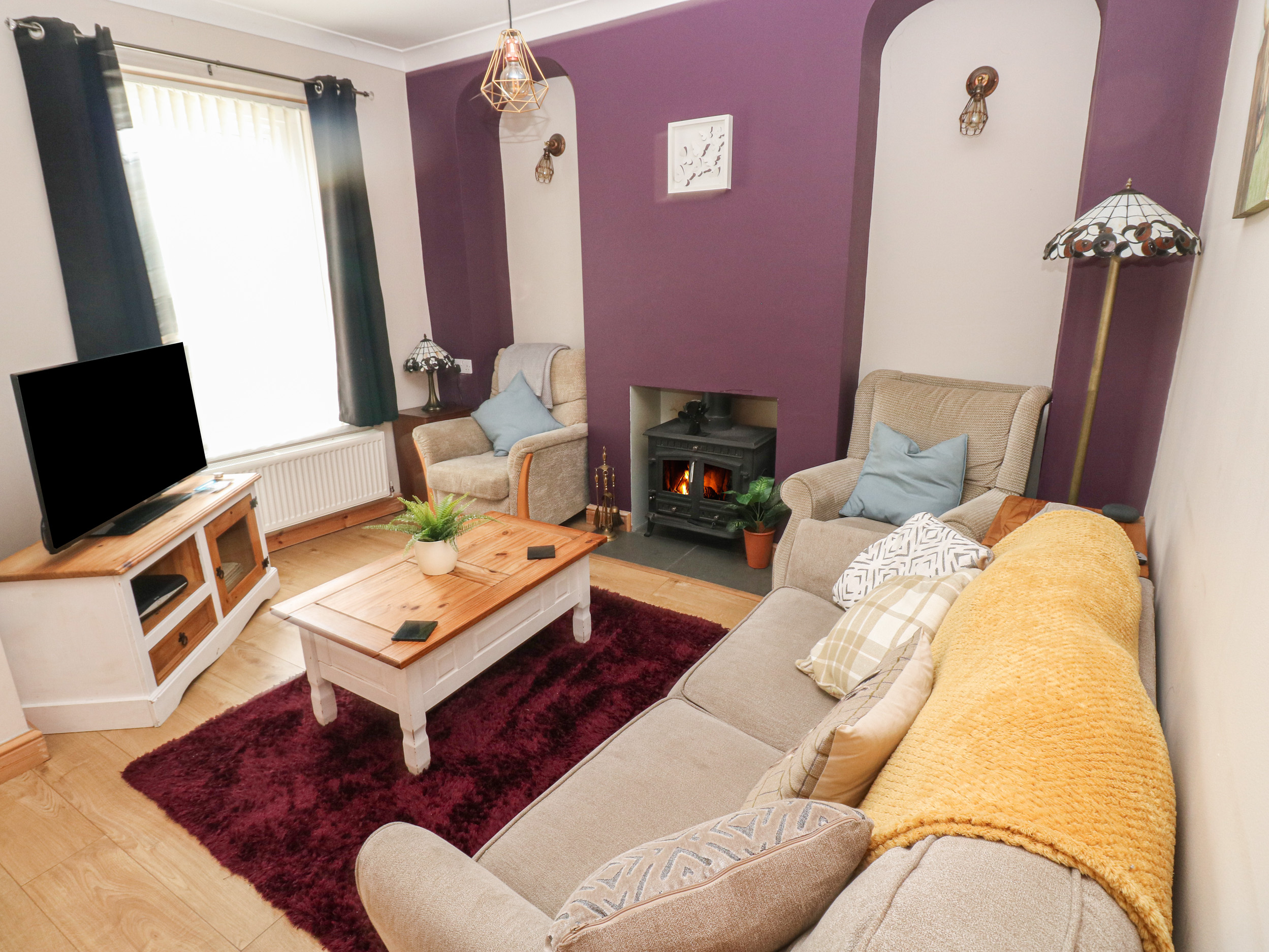 2 bedroom Cottage for rent in Milford Haven