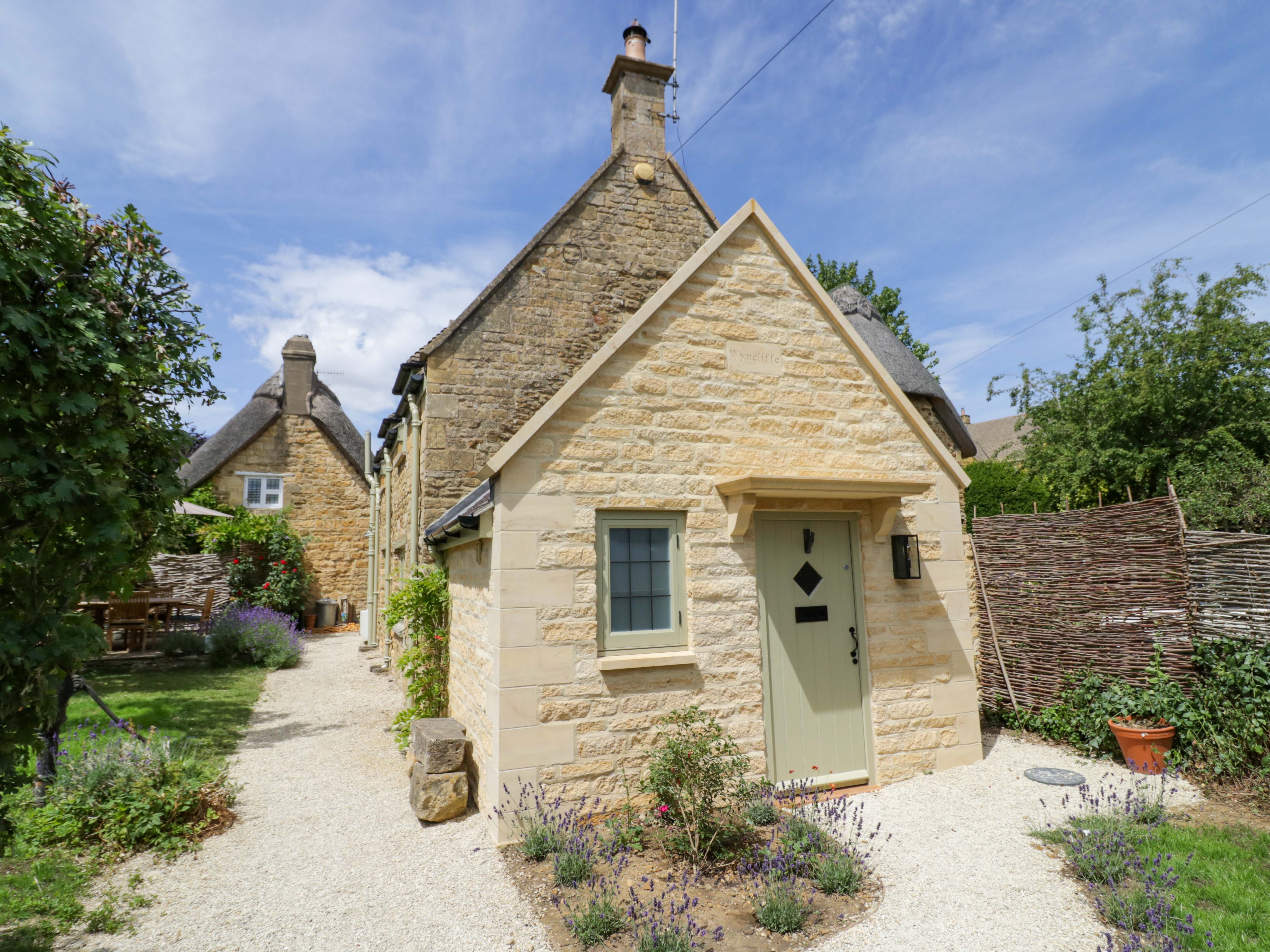 2 bedroom Cottage for rent in Chipping Campden