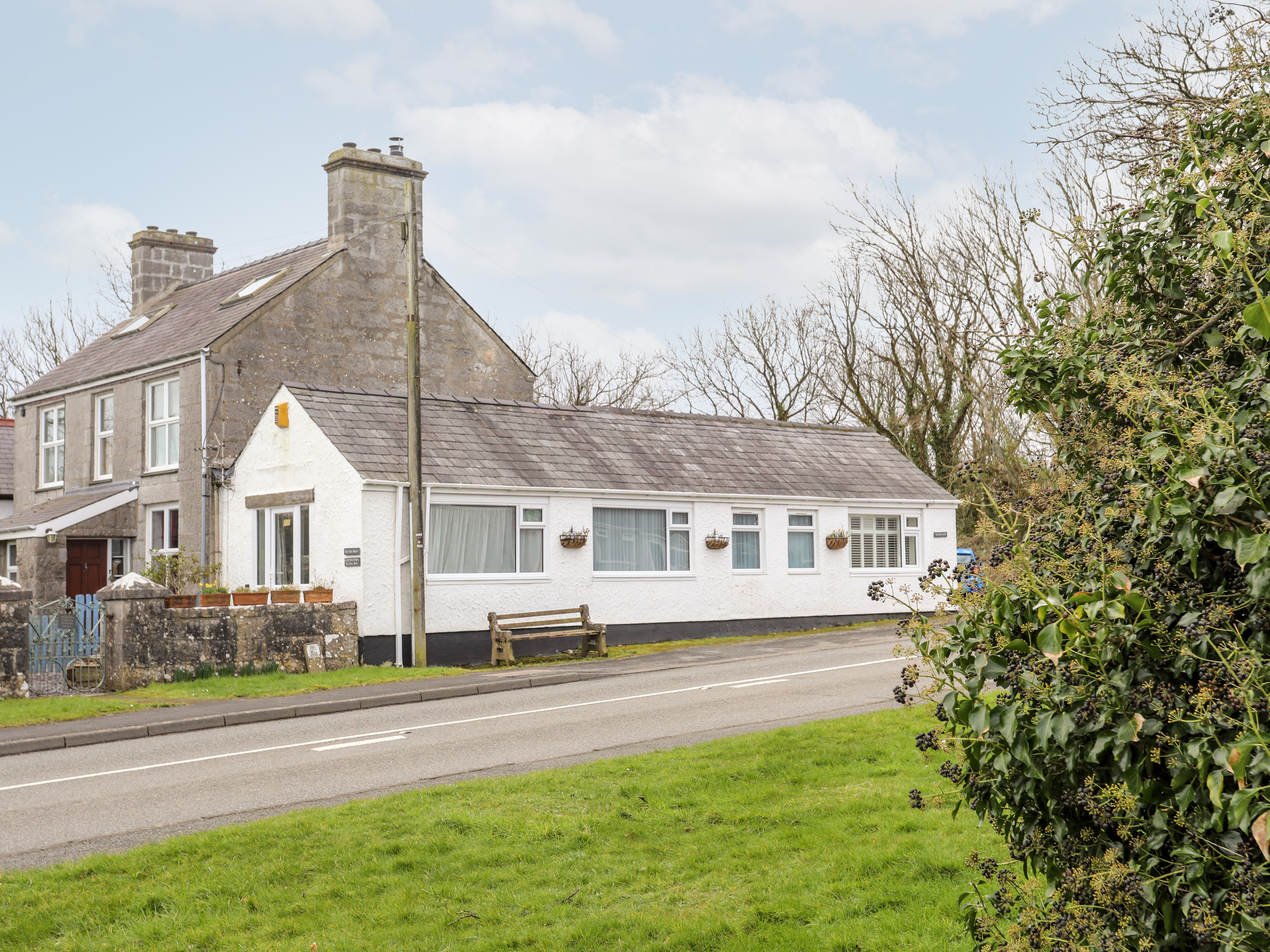 The Old Shop - Marianglas, Marian-glas - Dog Friendly Holiday Cottage ...