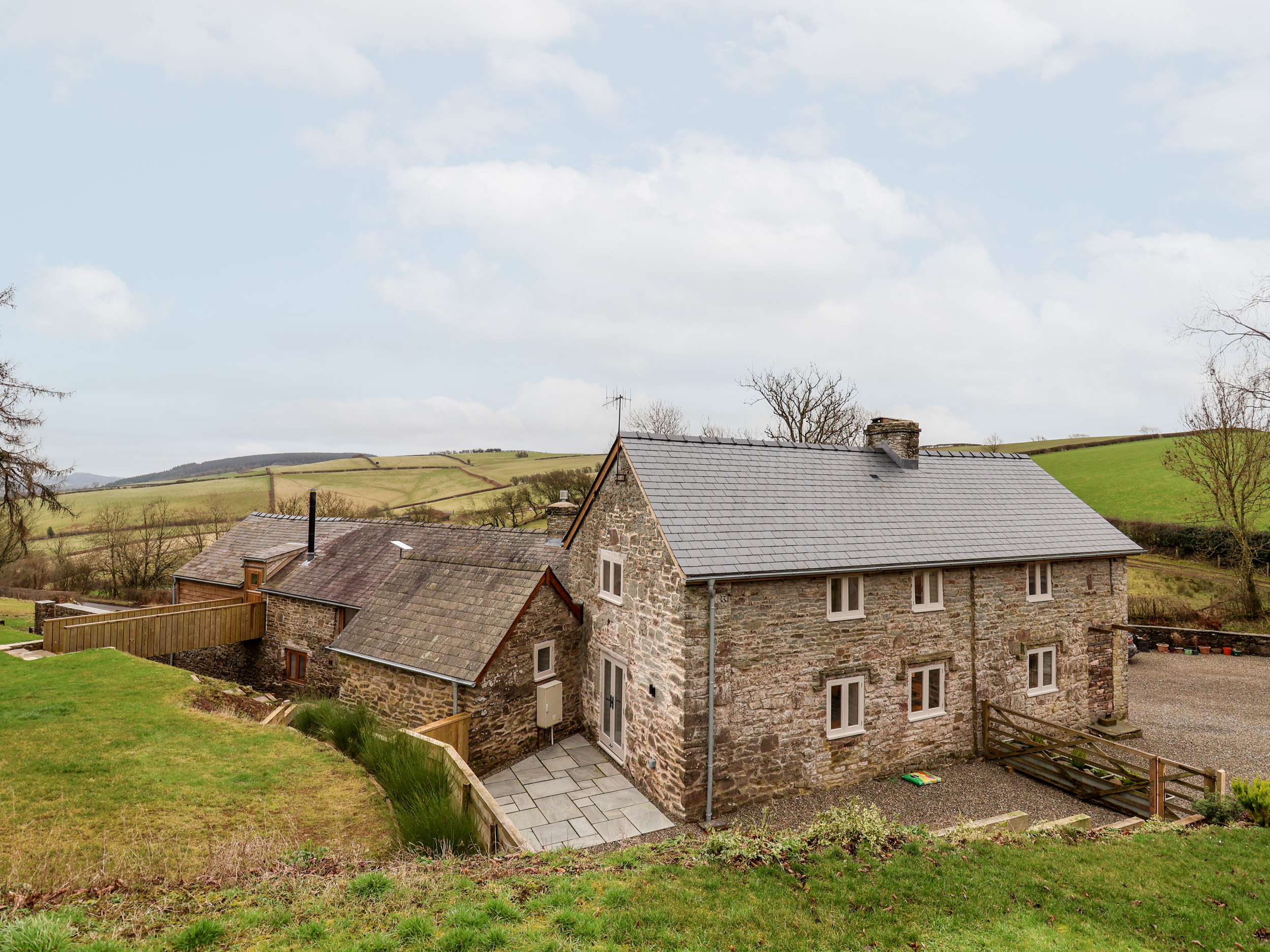 2 bedroom Cottage for rent in Clun