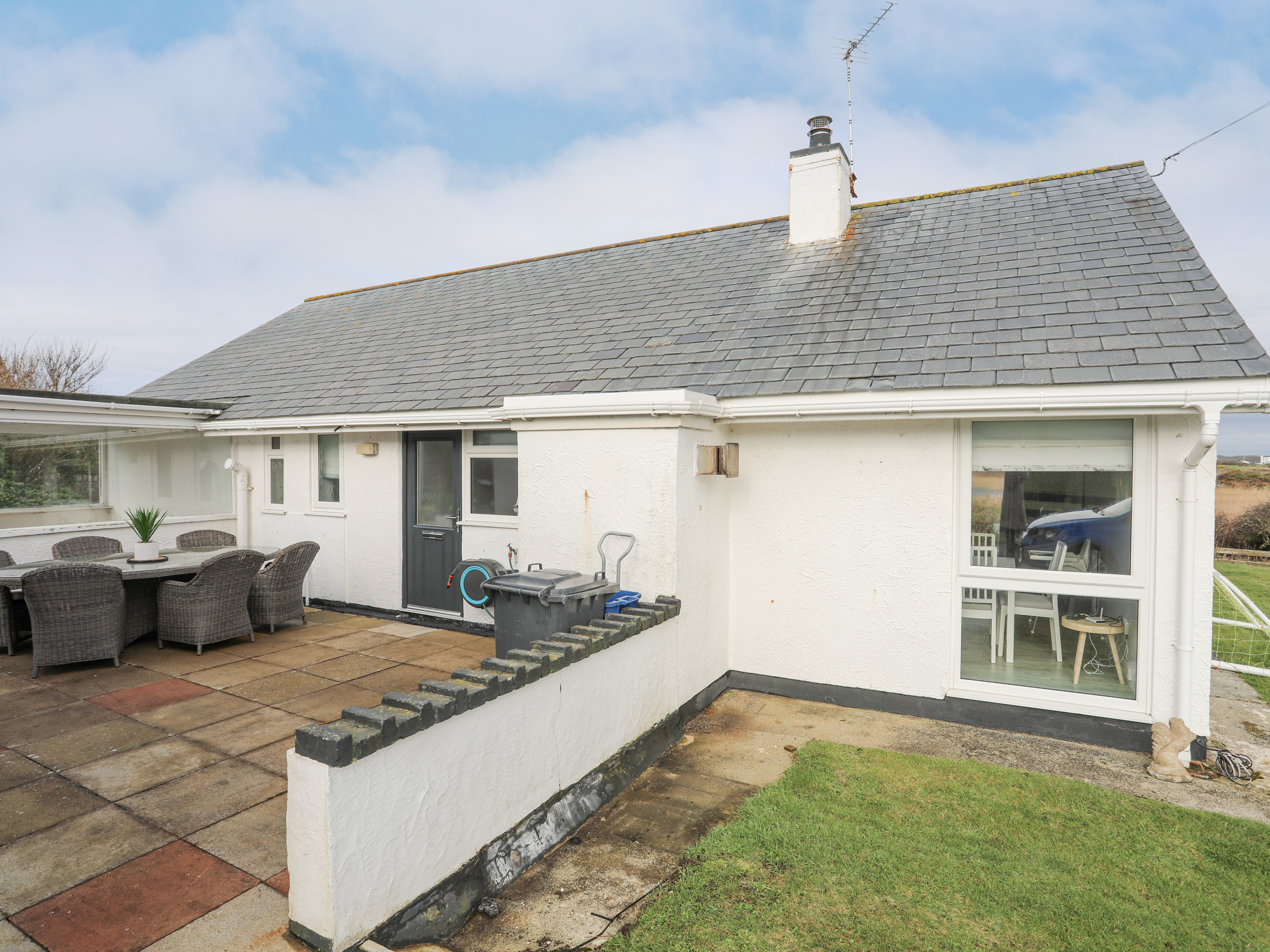 3 bedroom Cottage for rent in Trearddur Bay