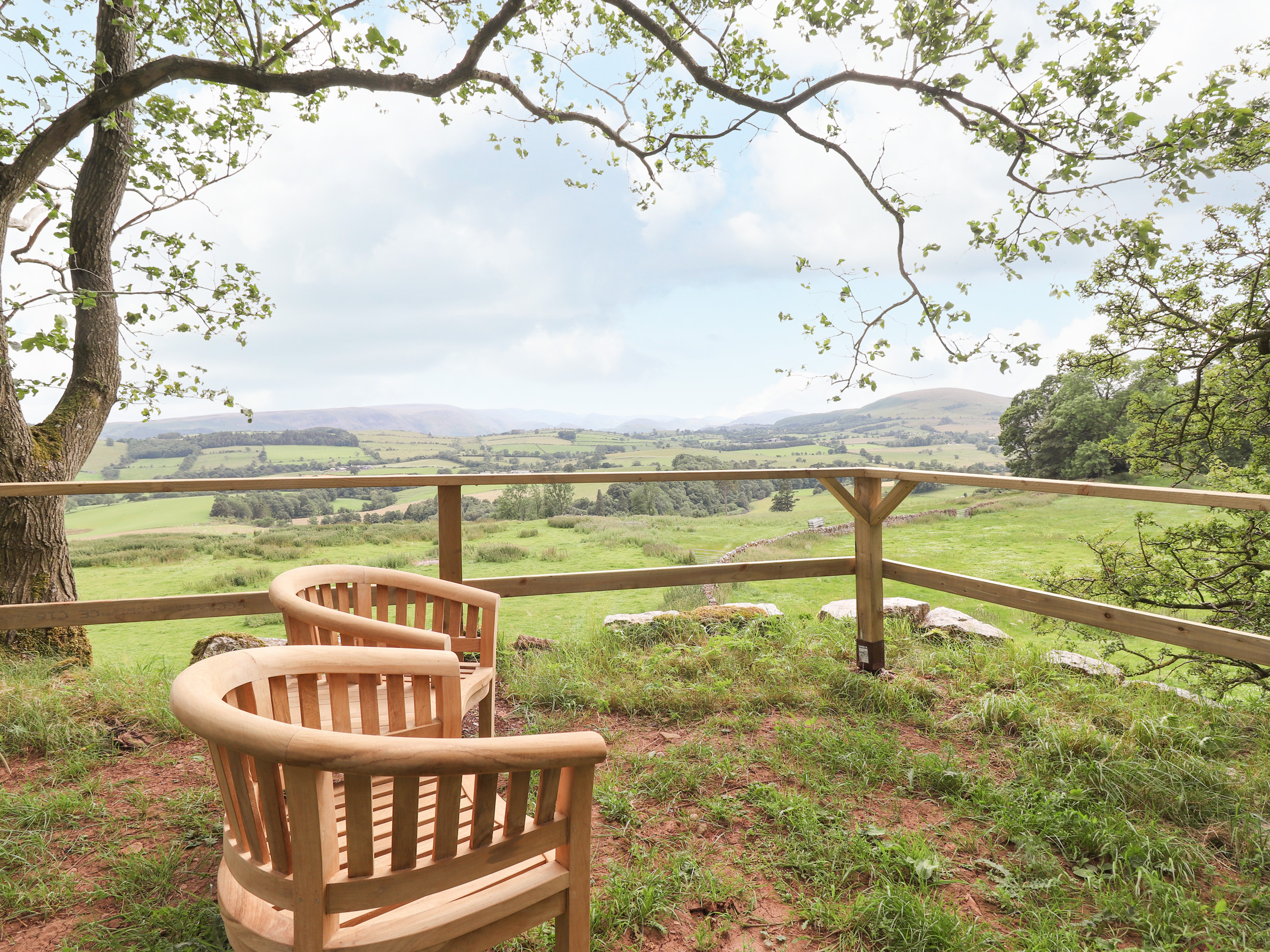 Brow Wood Cabin Dog Friendly Holiday Cottage in Ullswater The Lake