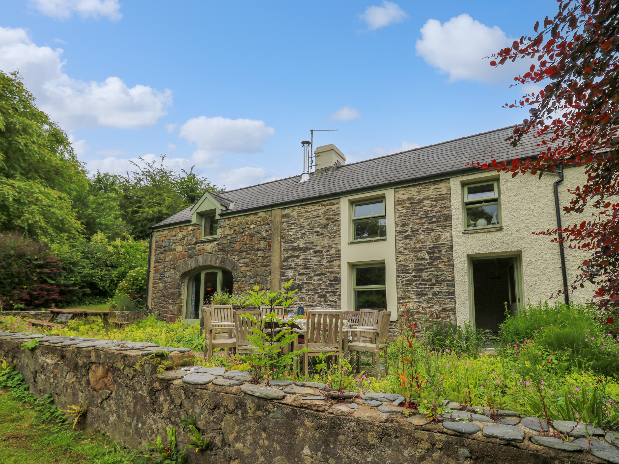 4 bedroom Cottage for rent in Fishguard