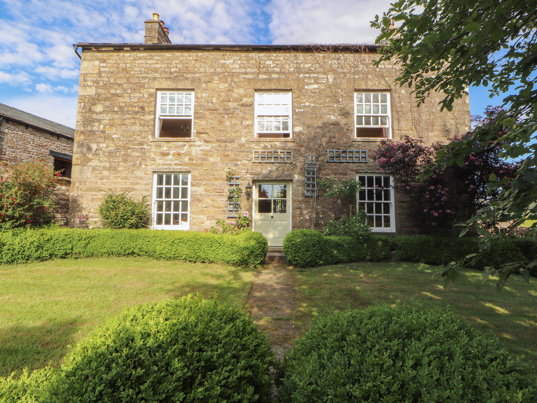 4 bedroom Cottage for rent in Dent