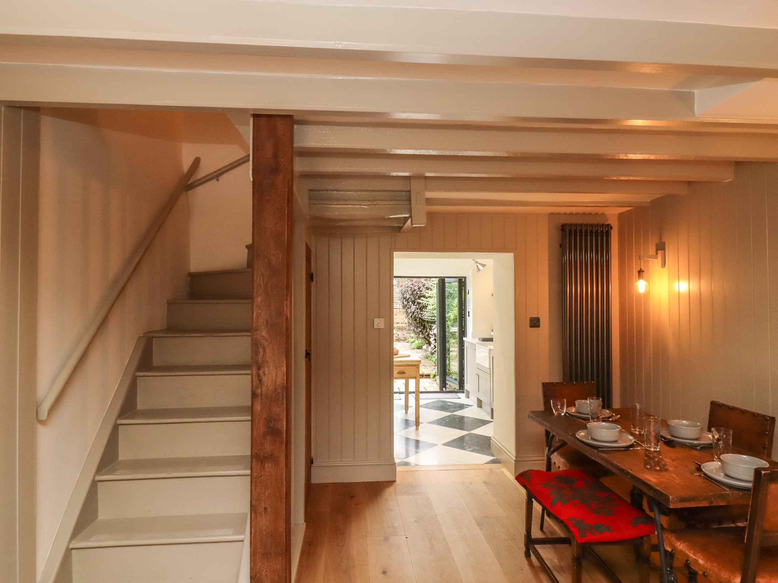 Sheaf House Cottage Dog Friendly Holiday Cottage in Blockley South