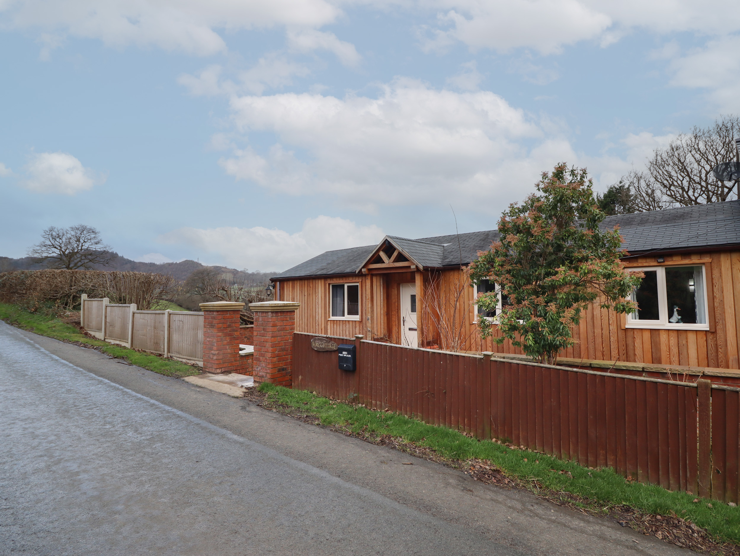 2 bedroom Cottage for rent in Oswestry