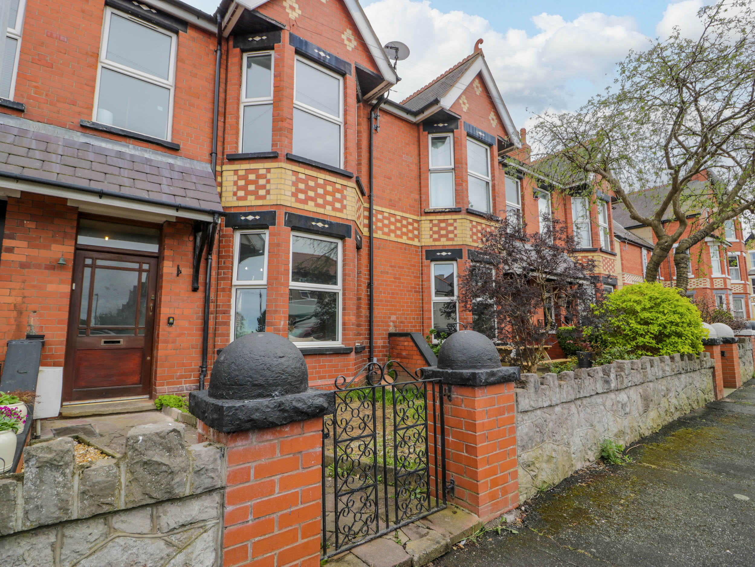 5 bedroom Cottage for rent in Colwyn Bay
