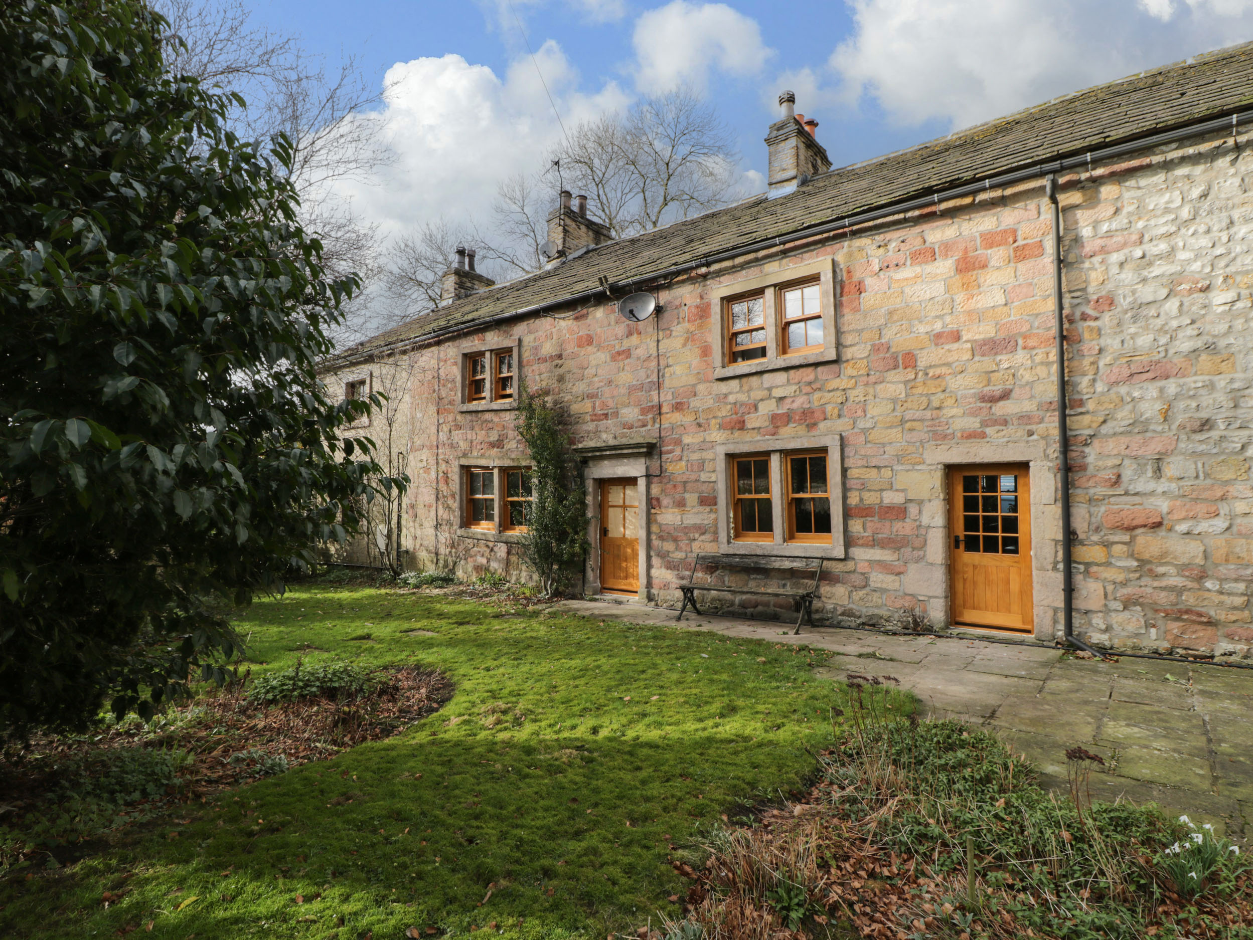 5 bedroom Cottage for rent in Skipton