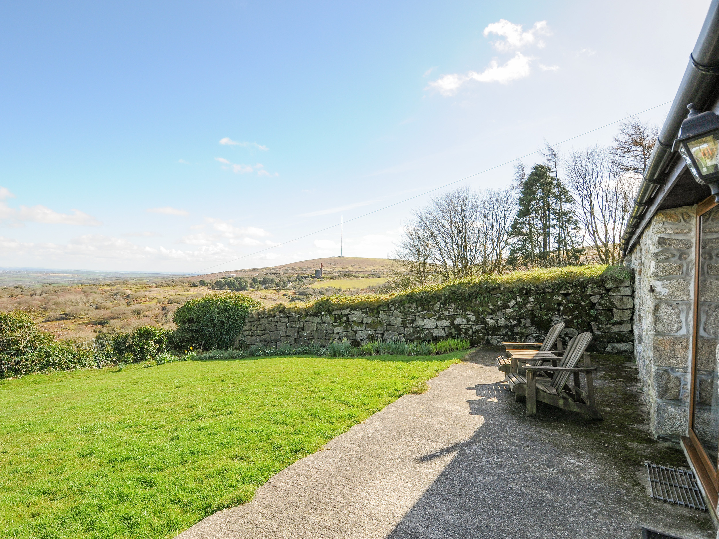 FizzGog Cottage, Upton Cross Dog Friendly Holiday Cottage in Cornwall