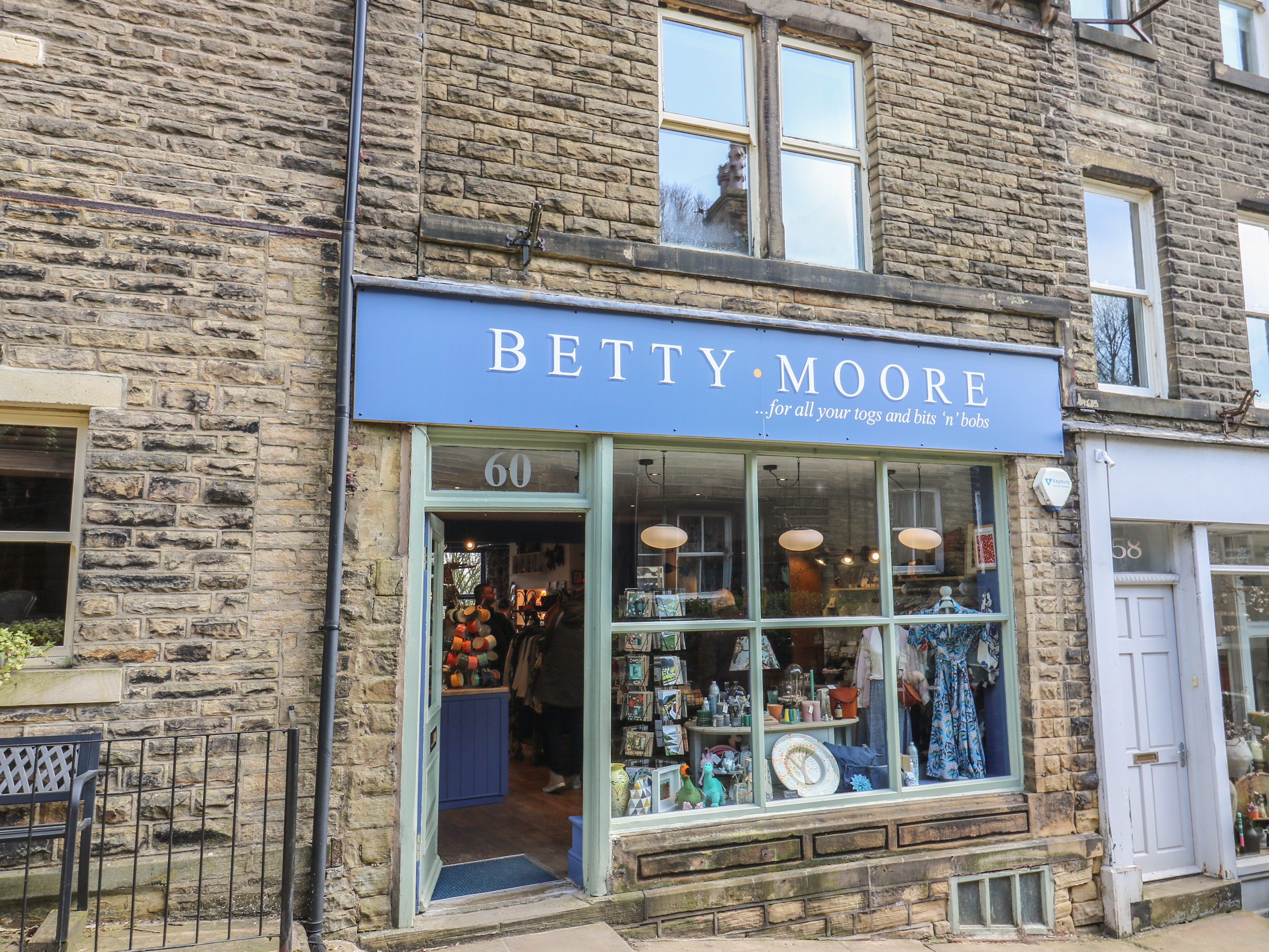 2 bedroom Cottage for rent in Haworth