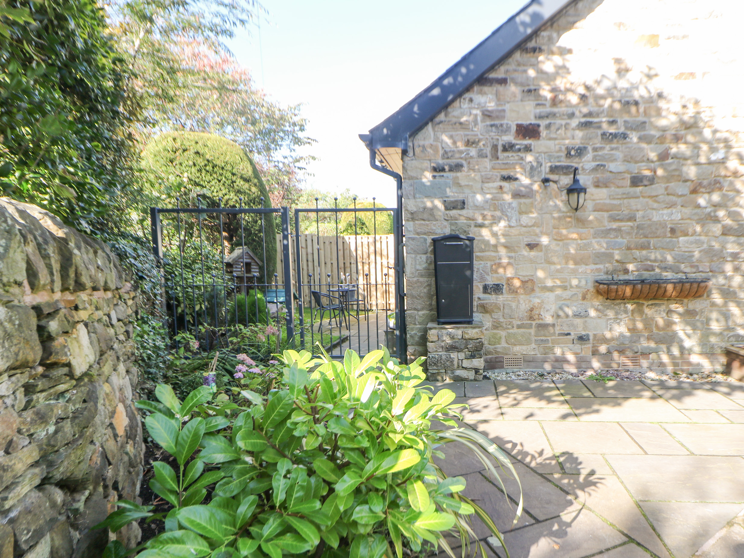 1 bedroom Cottage for rent in Sheffield