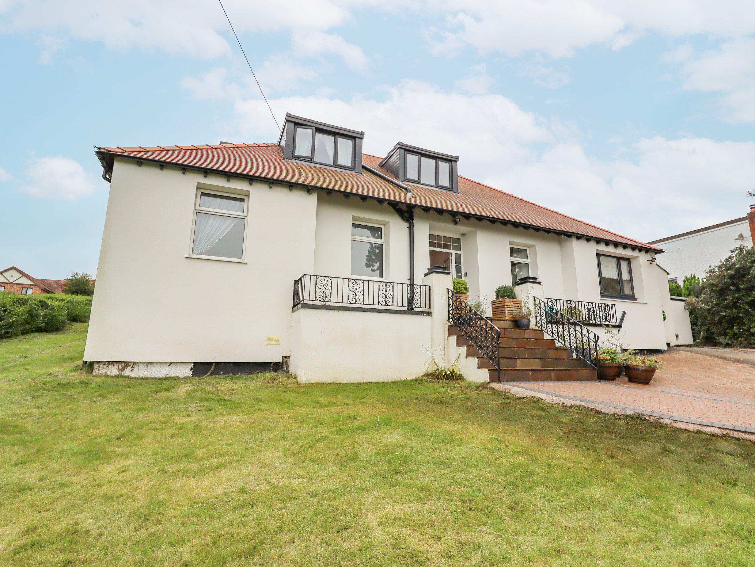 4 bedroom Cottage for rent in Colwyn Bay
