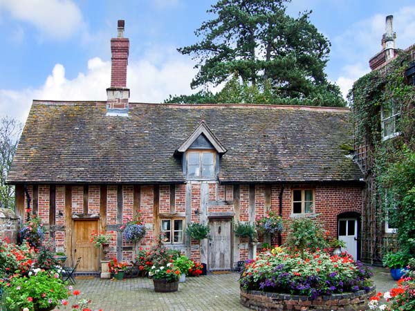 Courtyard Cottage,Telford