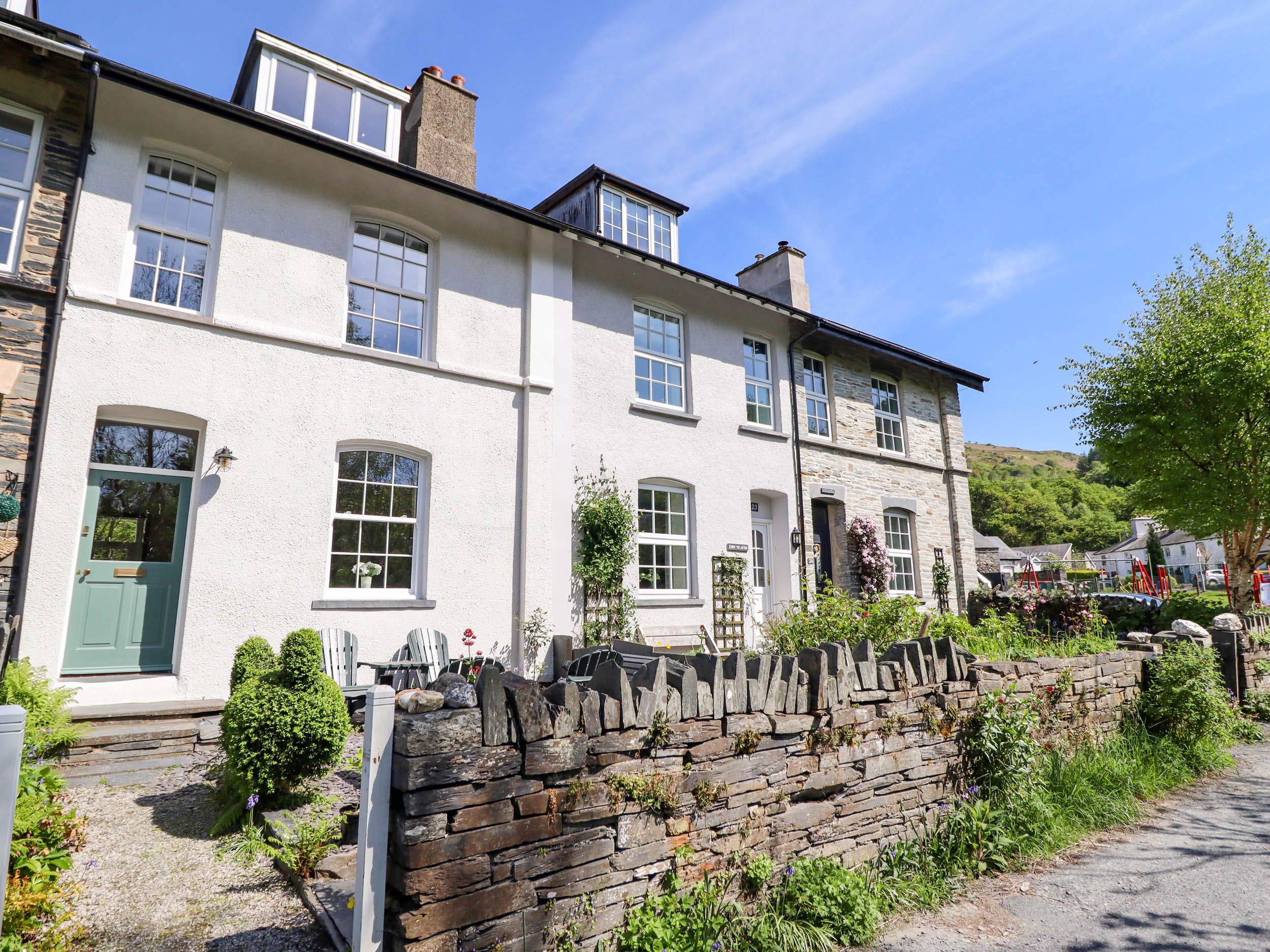 3 bedroom Cottage for rent in Tywyn