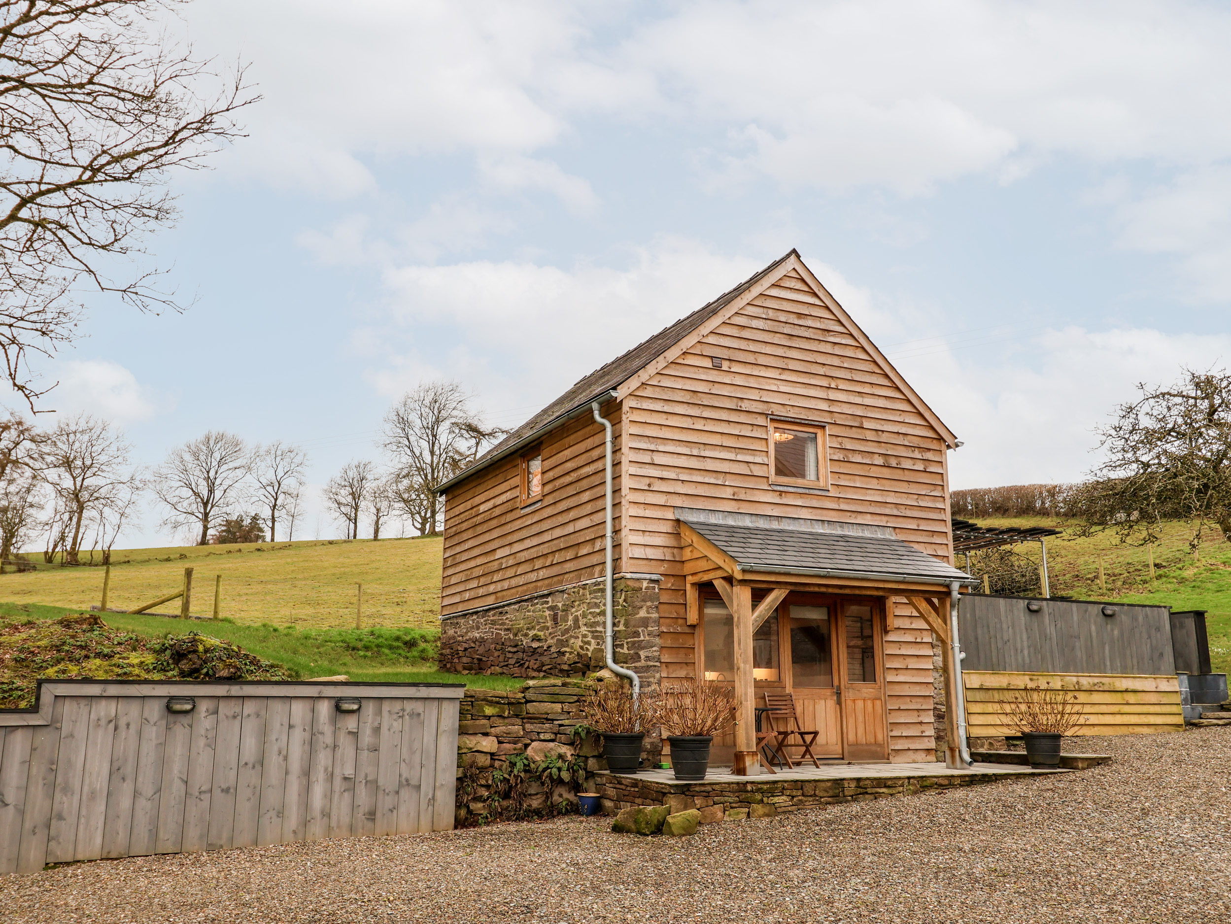 2 bedroom Cottage for rent in Clun