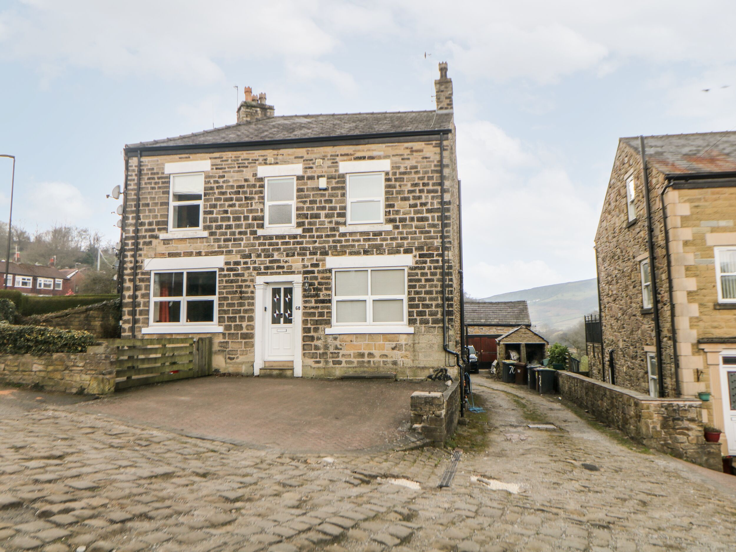 4 bedroom Cottage for rent in Buxton