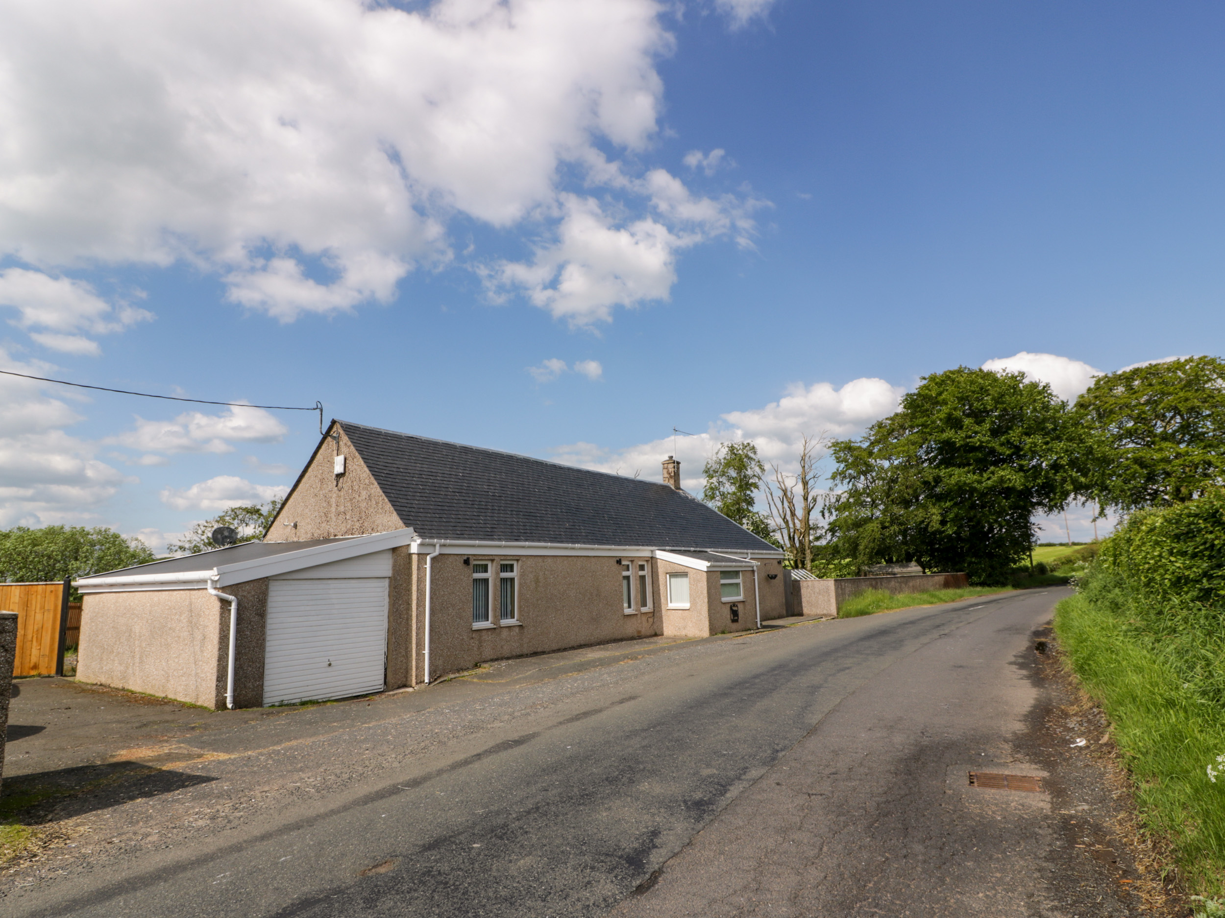 2 bedroom Cottage for rent in Mauchline