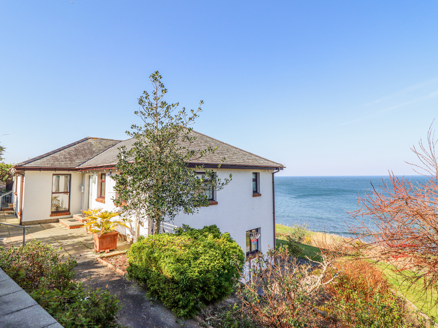5 bedroom Cottage for rent in Fairbourne