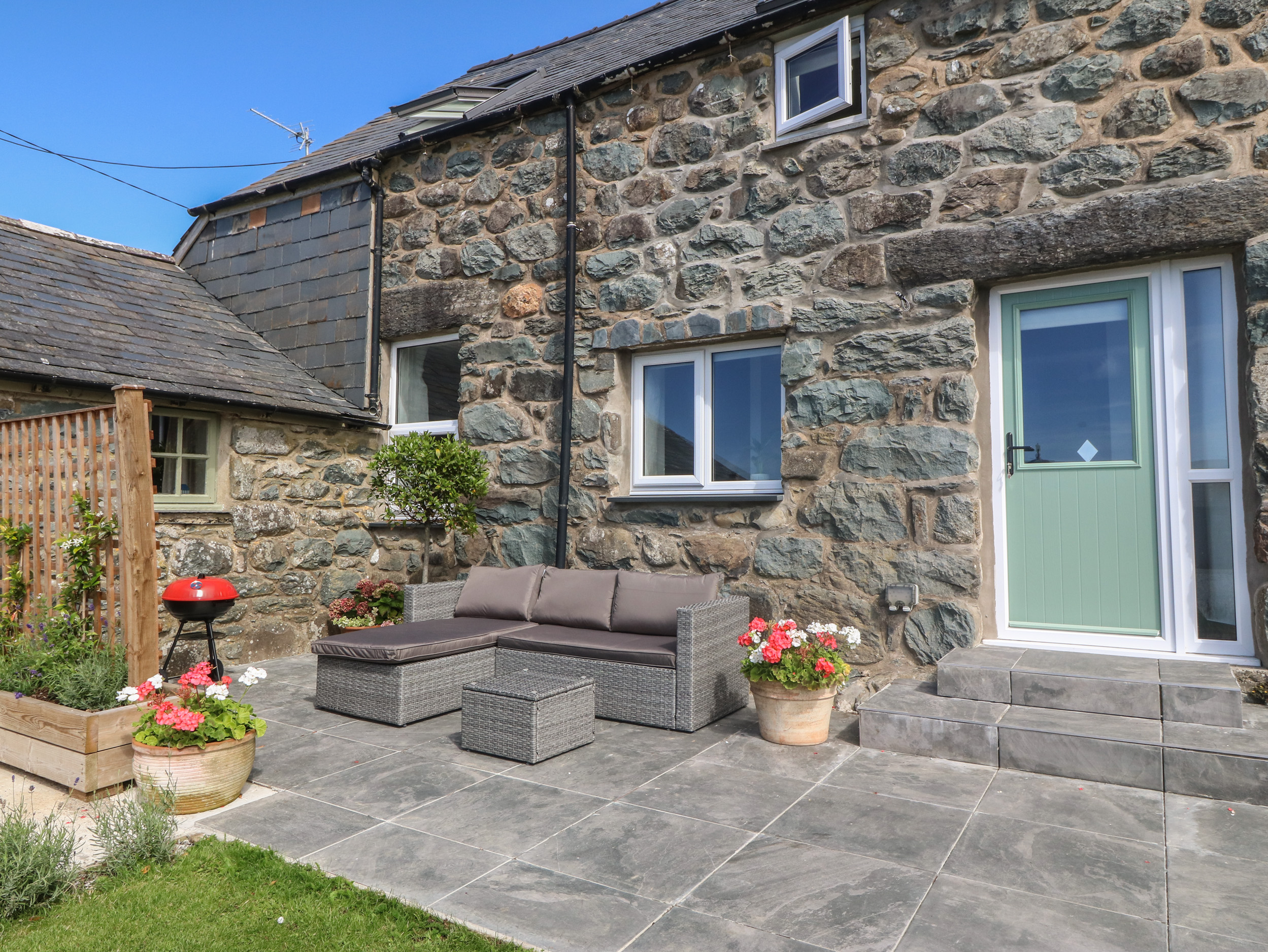 2 bedroom Cottage for rent in Barmouth