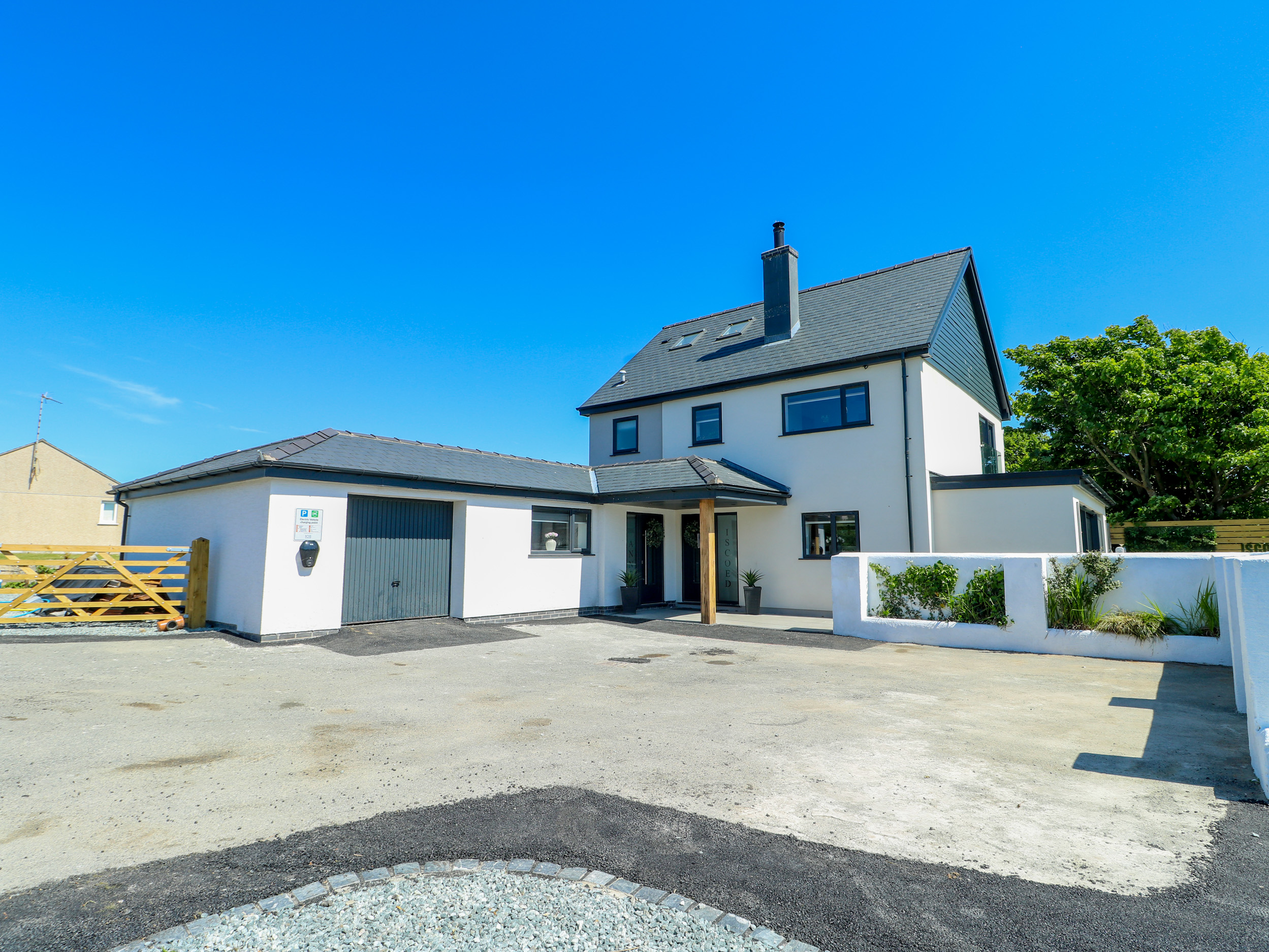 5 bedroom Cottage for rent in Rhosneigr